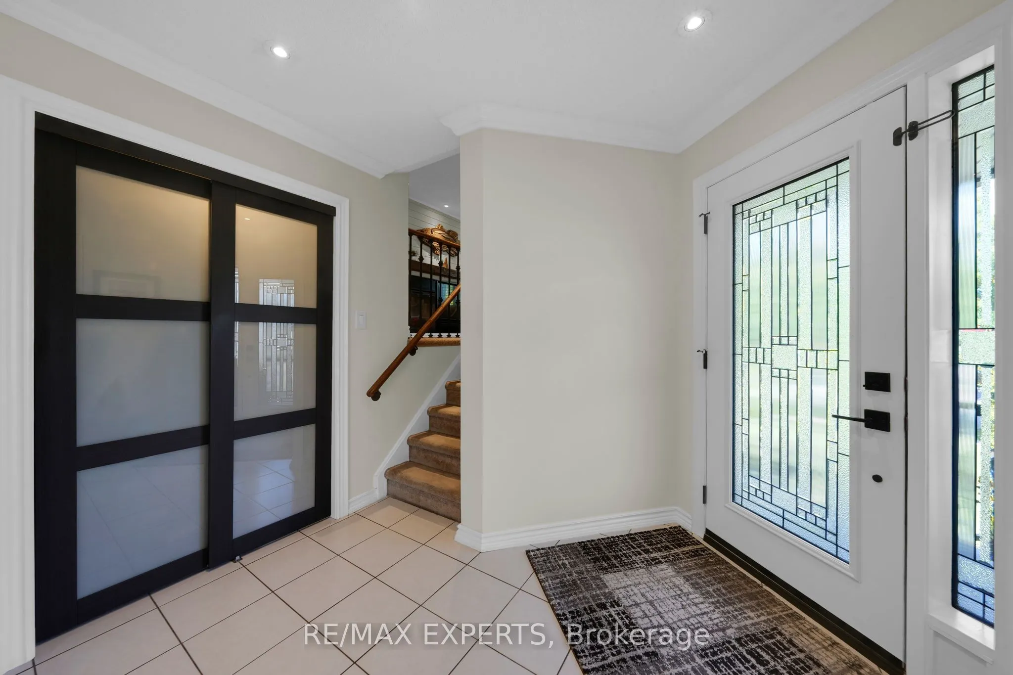 44 Sunkist Valley Road