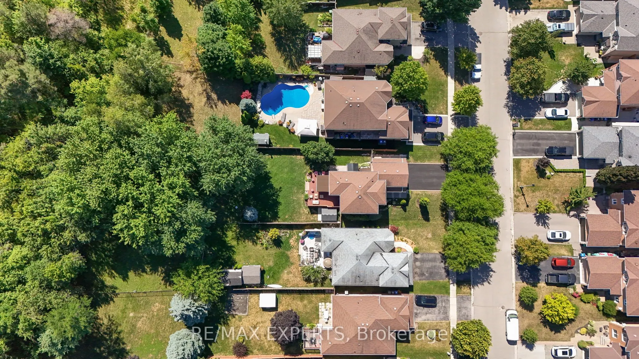 44 Sunkist Valley Road