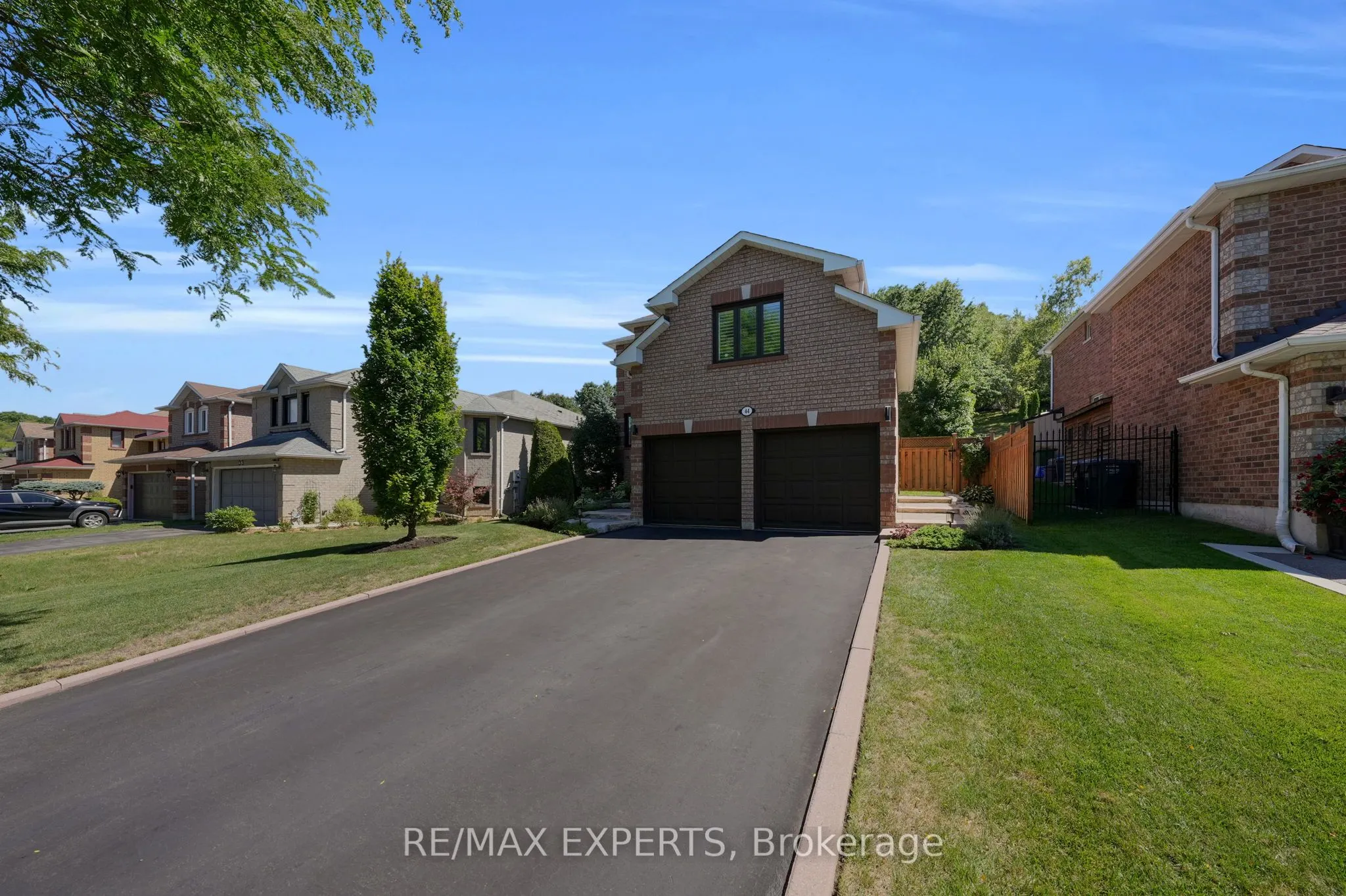 44 Sunkist Valley Road