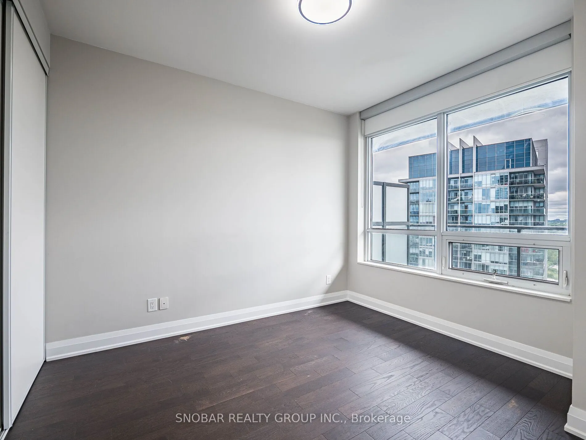 36 Park Lawn Road, #2406
