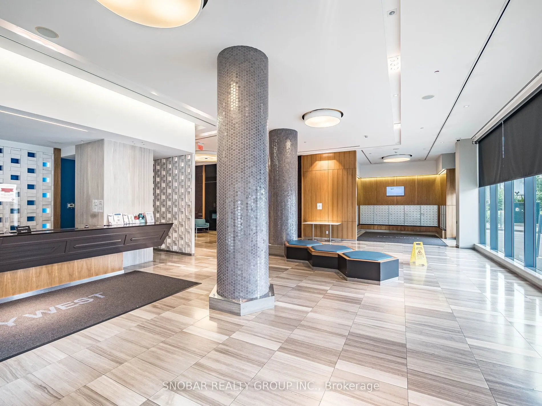 36 Park Lawn Road, #2406