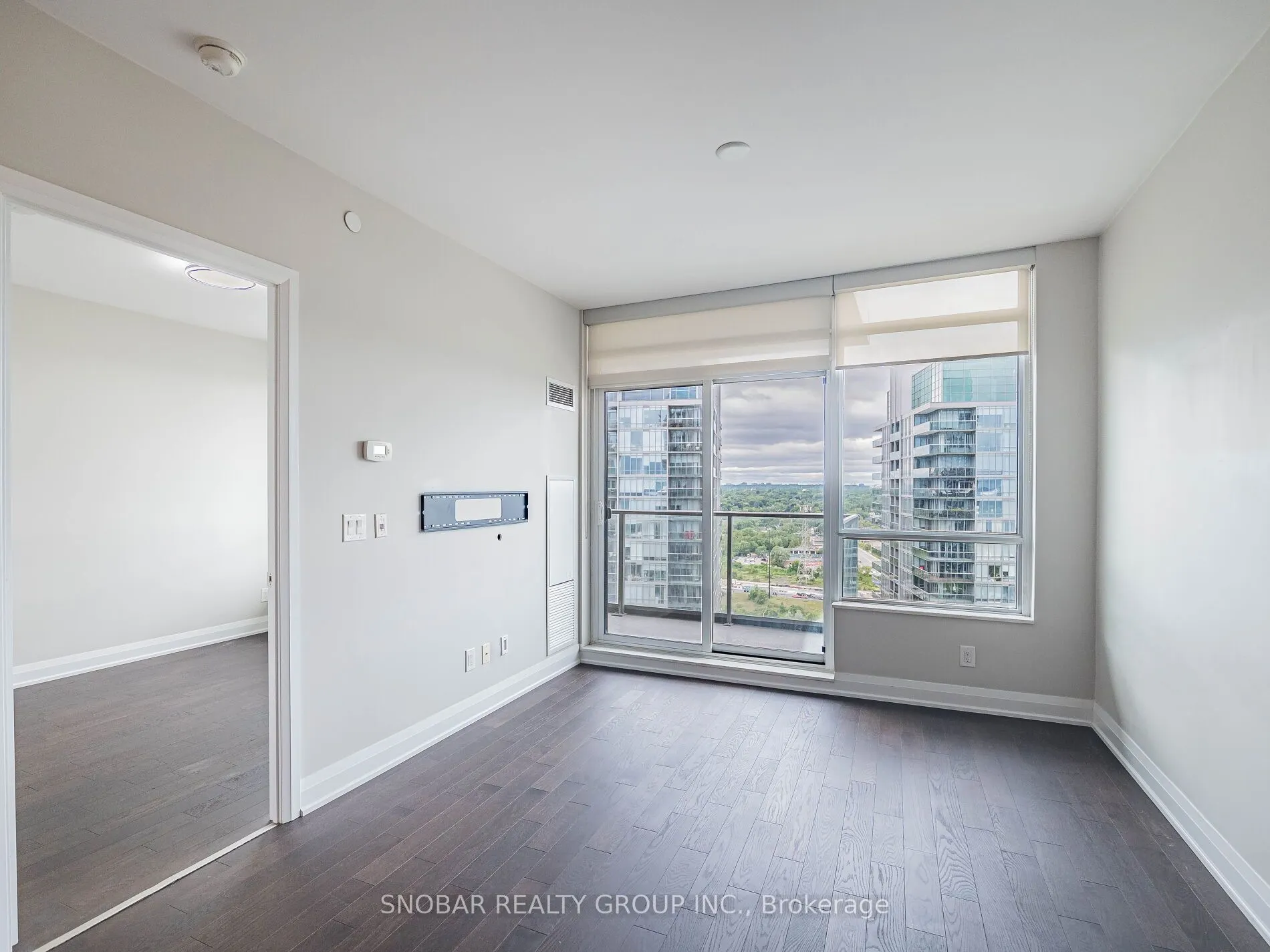 36 Park Lawn Road, #2406
