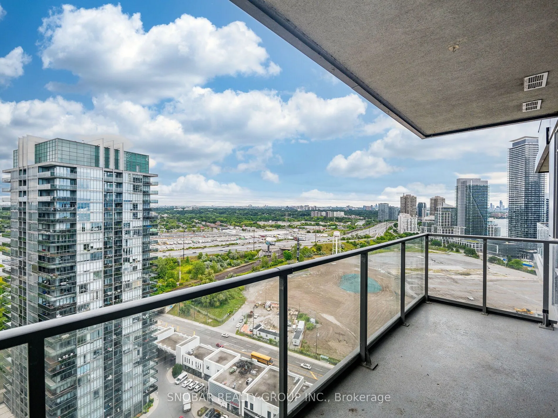 36 Park Lawn Road, #2406