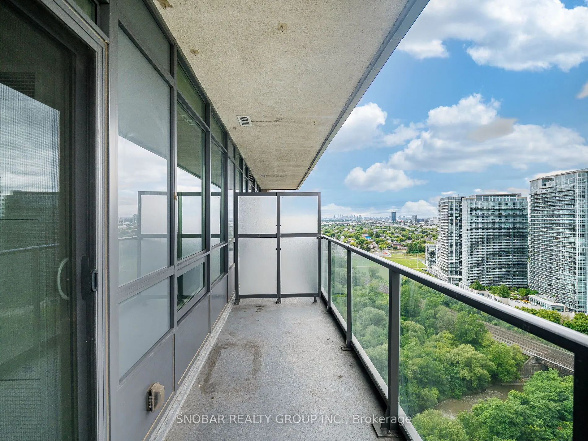 36 Park Lawn Road, #2406