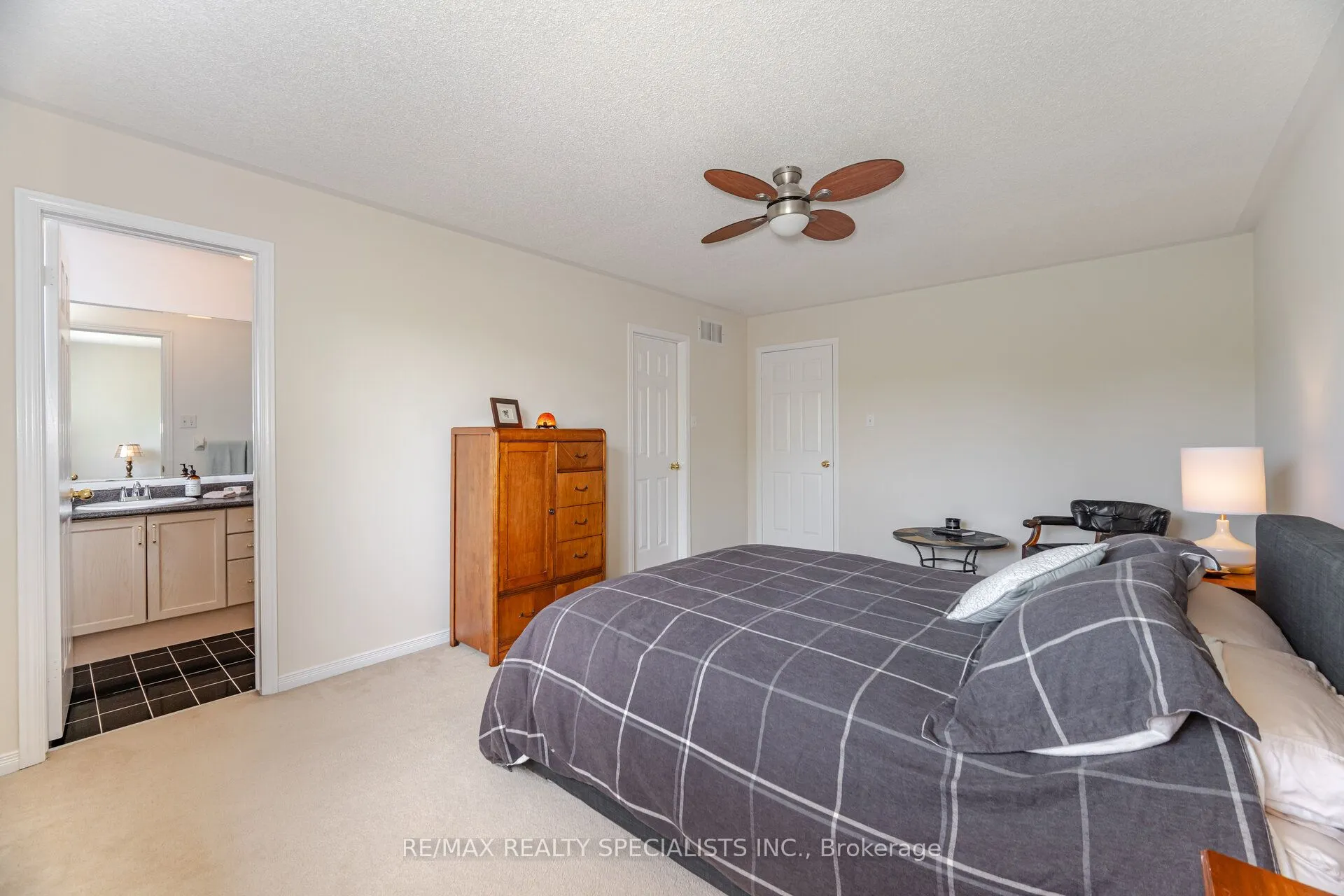 5103 Tree Court