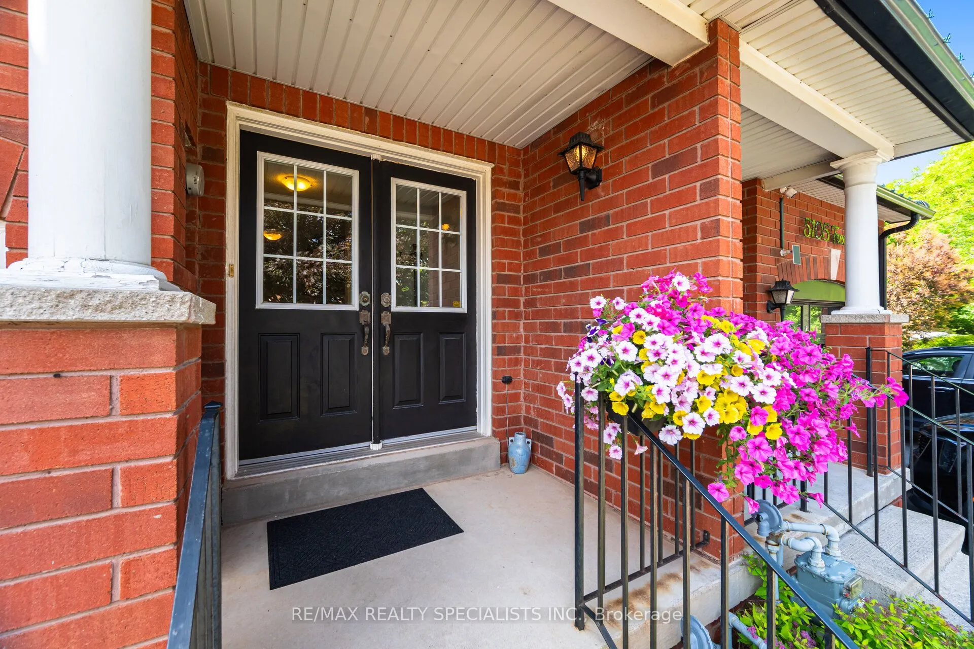 5103 Tree Court