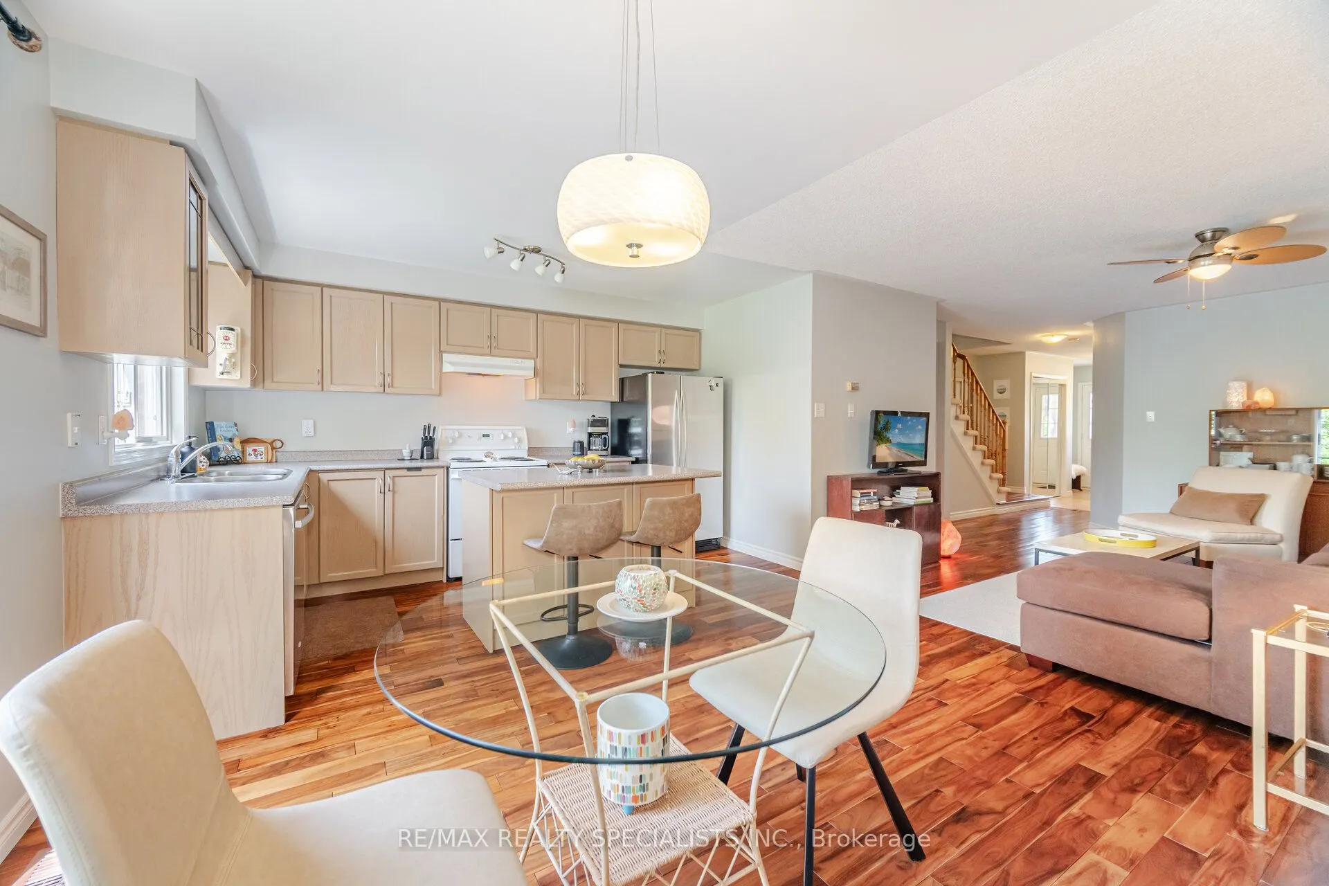 5103 Tree Court