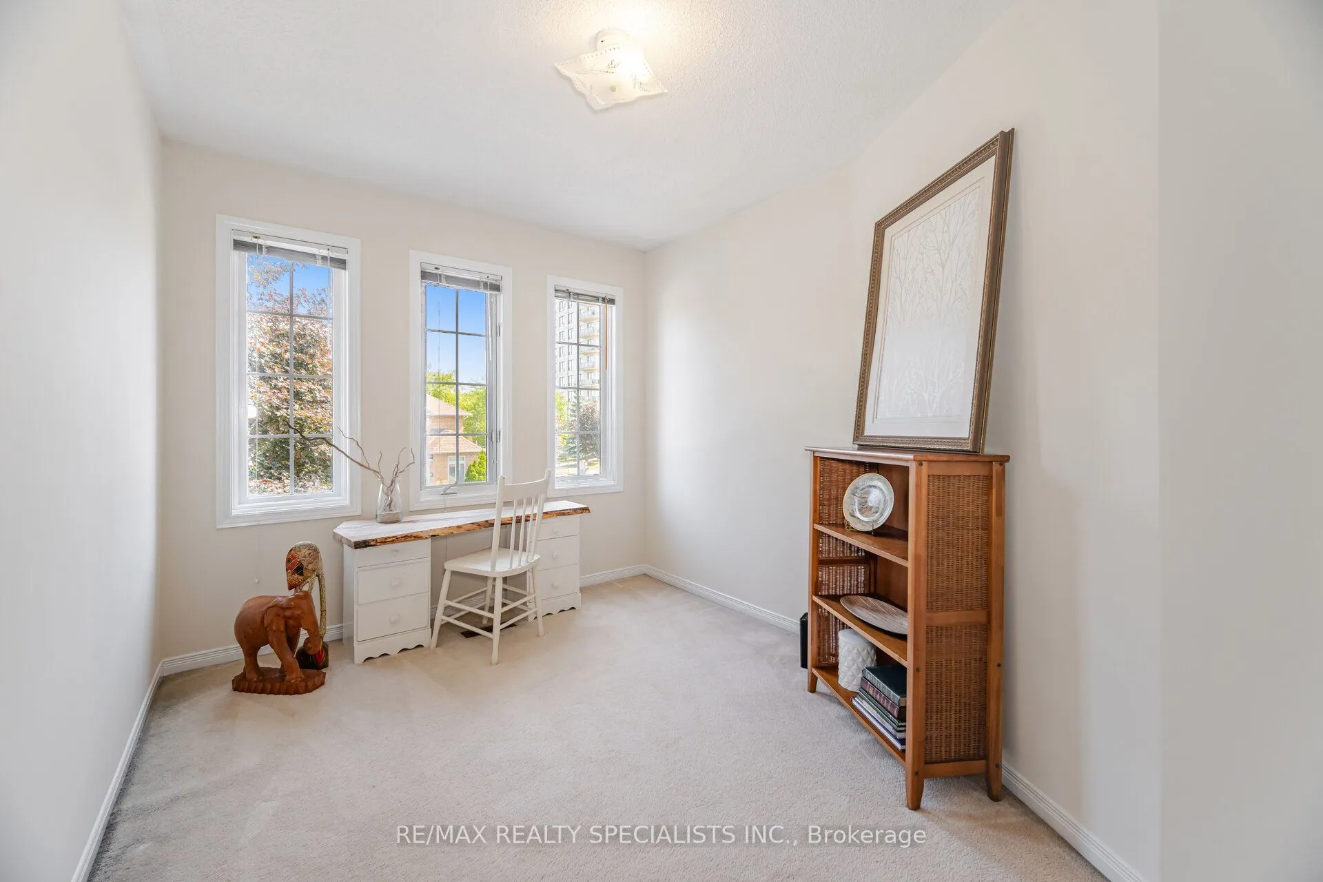 5103 Tree Court