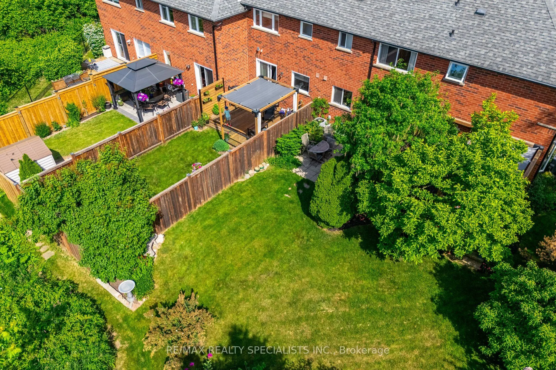 5103 Tree Court