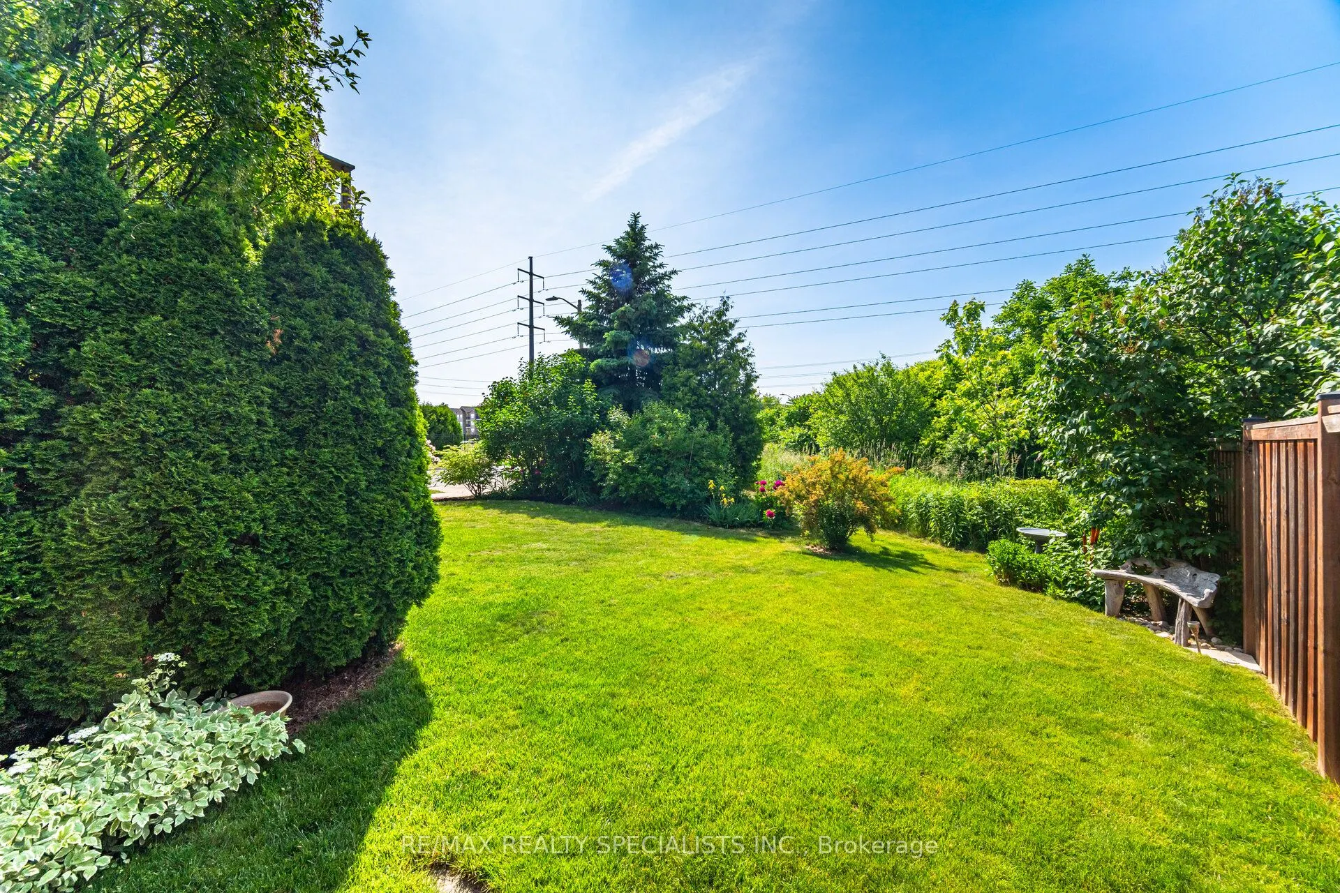 5103 Tree Court