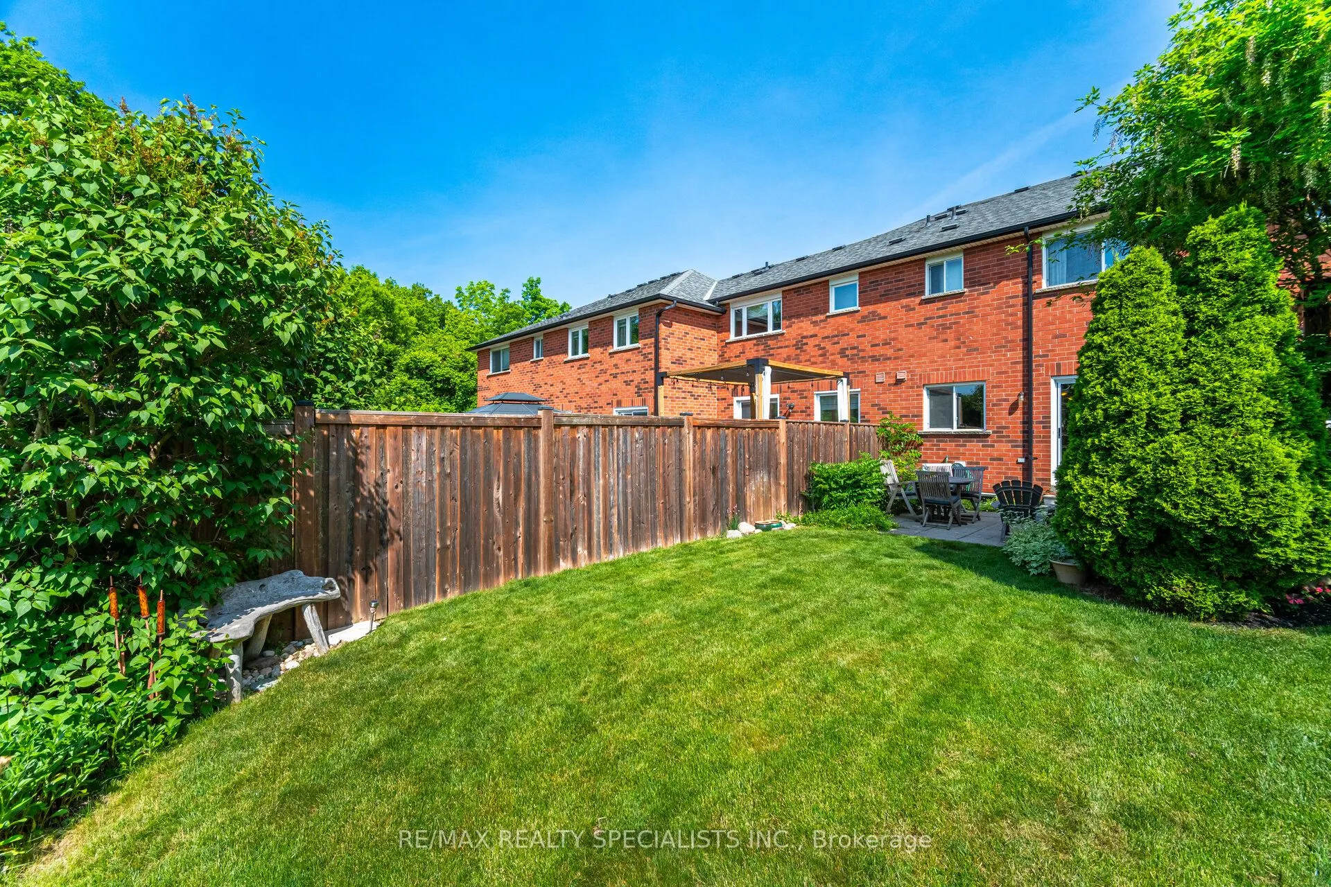 5103 Tree Court