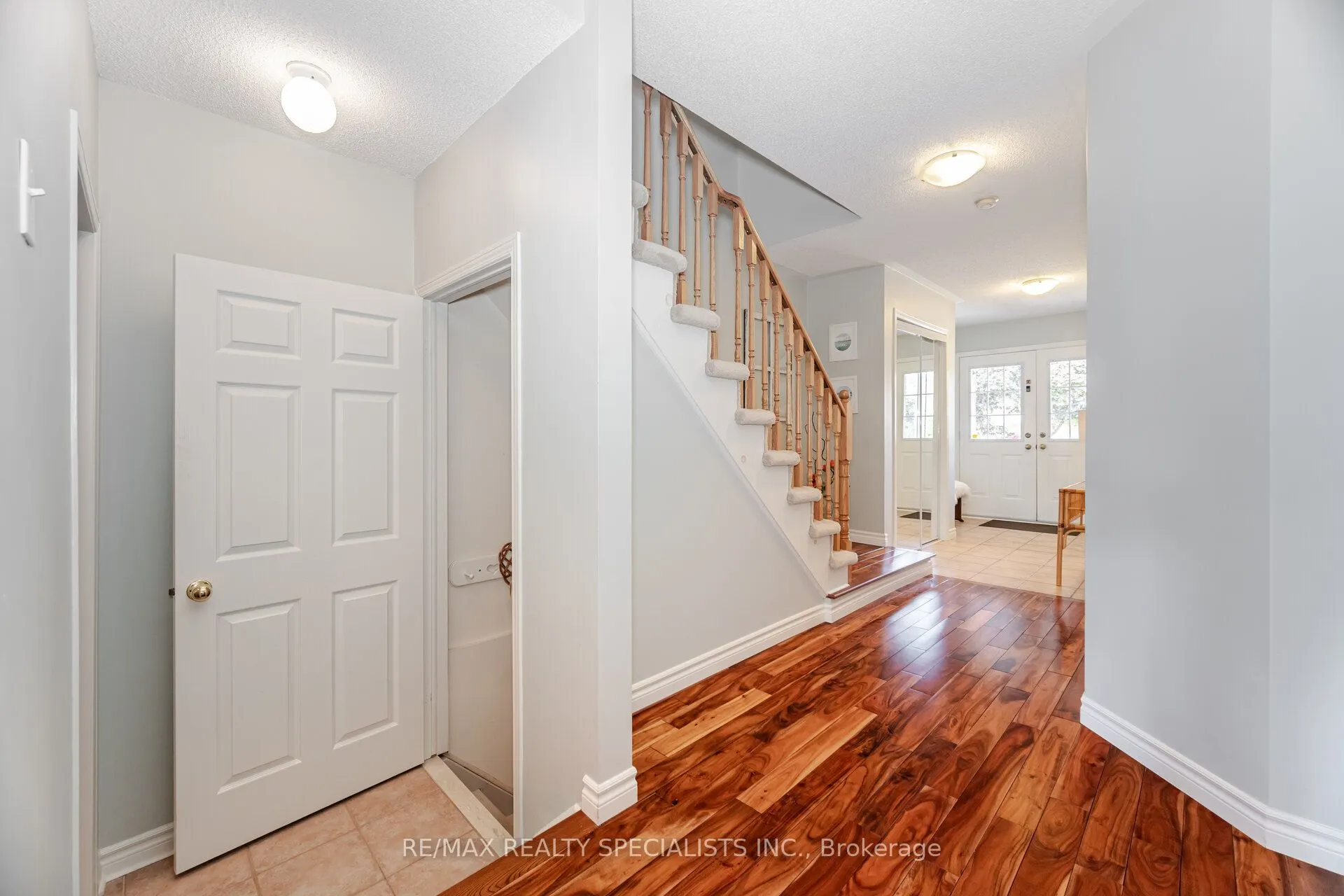 5103 Tree Court