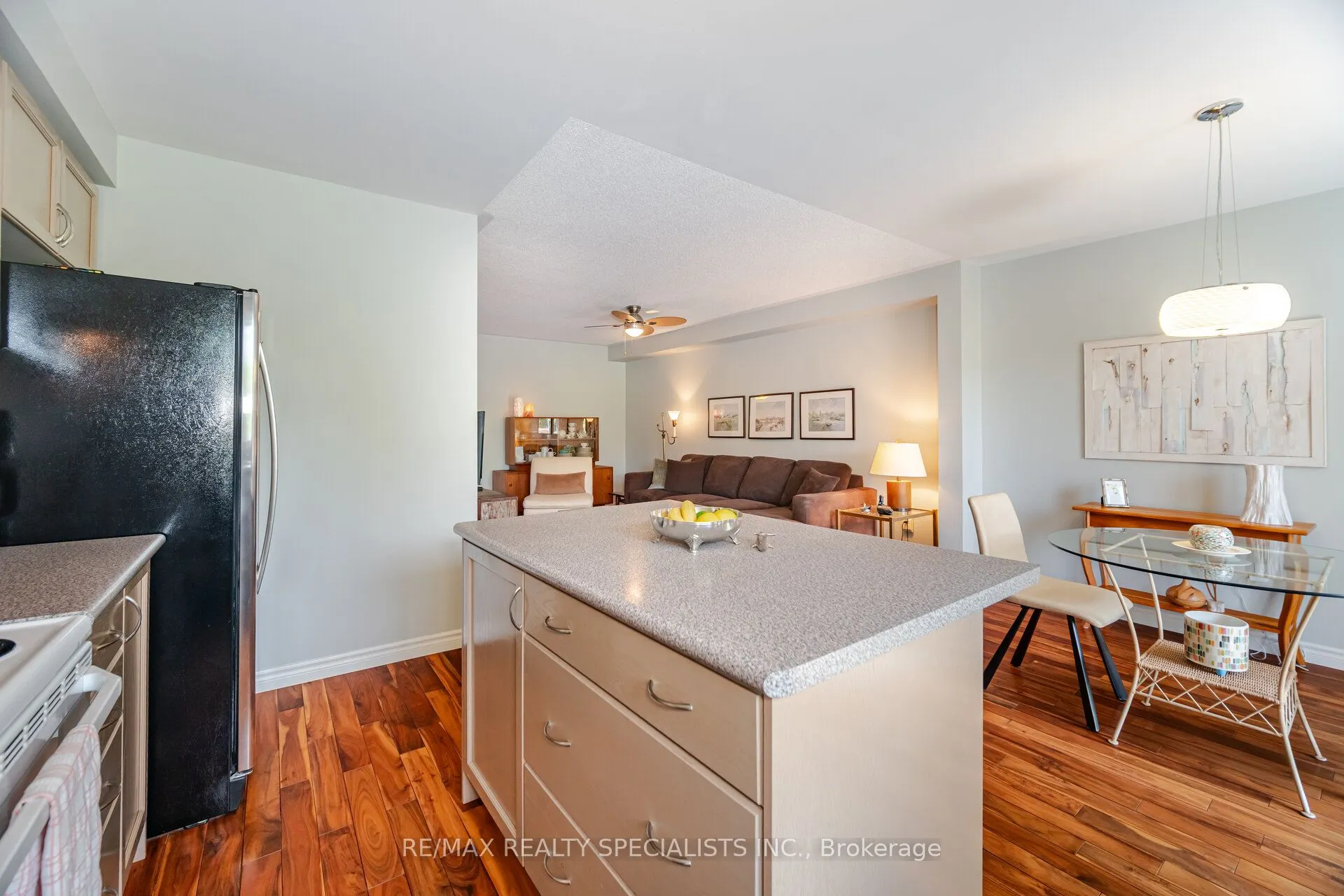 5103 Tree Court