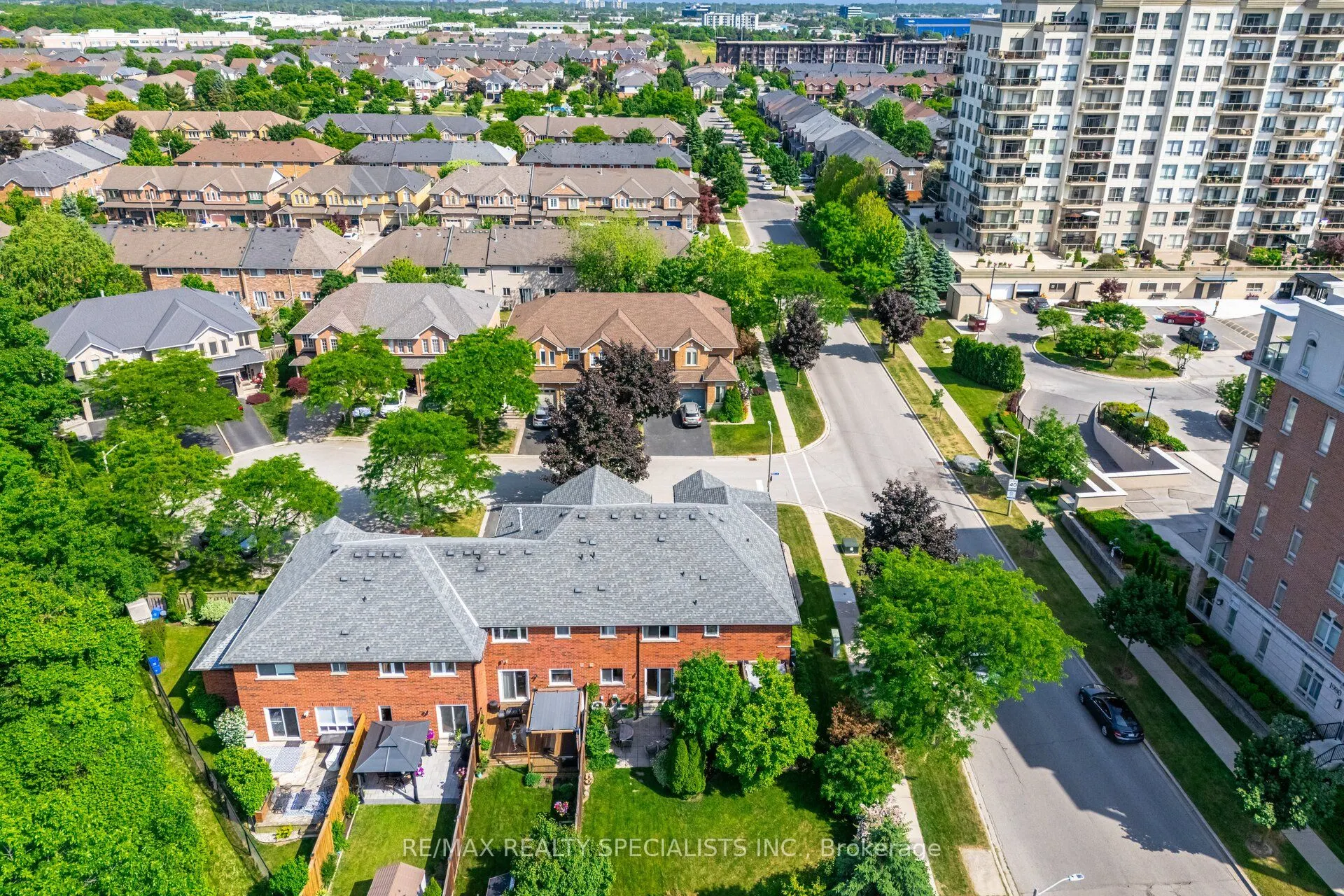 5103 Tree Court