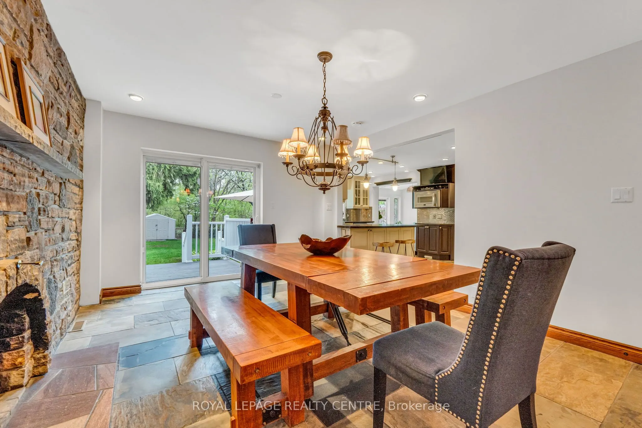 1593 Glenburnie Road