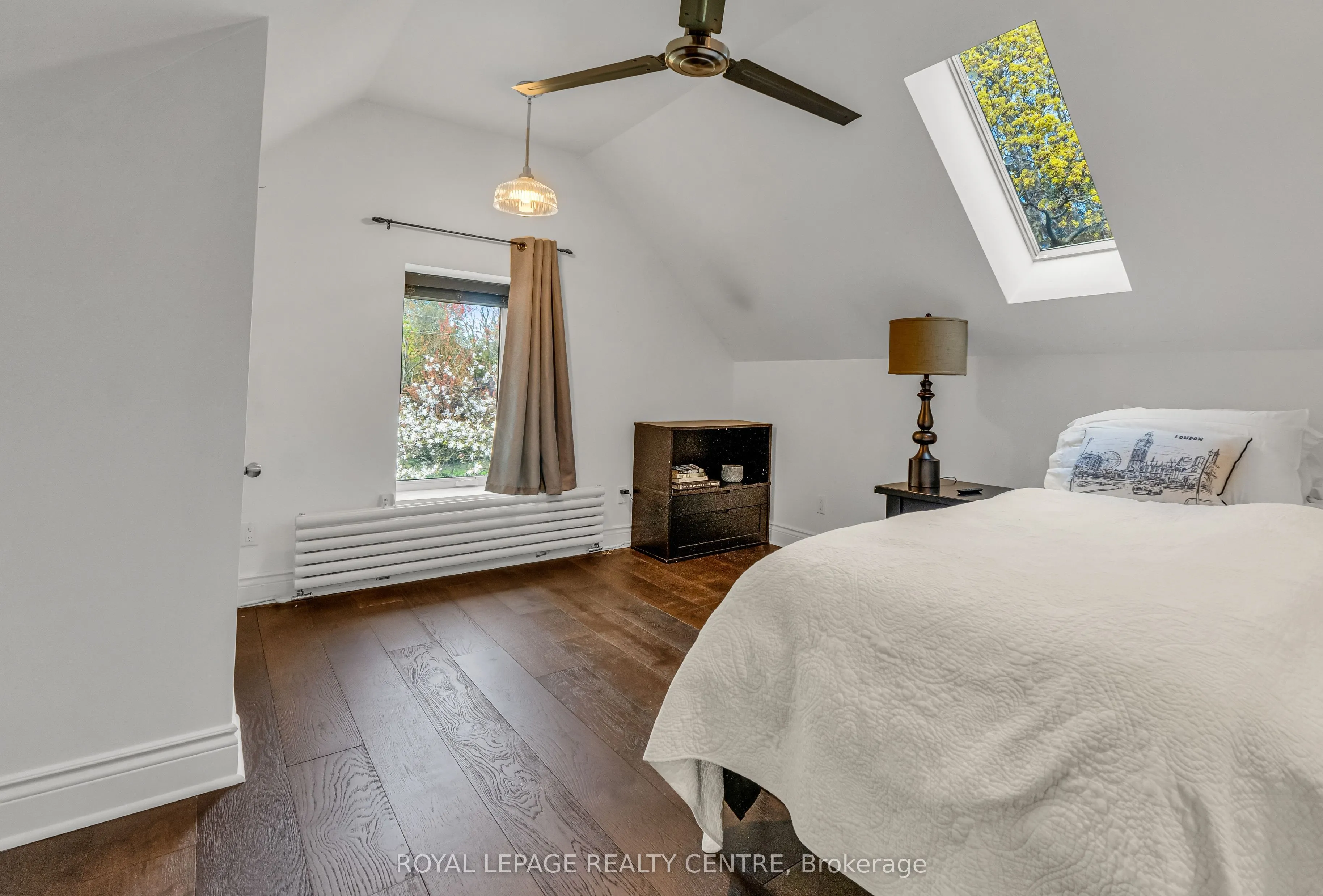 1593 Glenburnie Road
