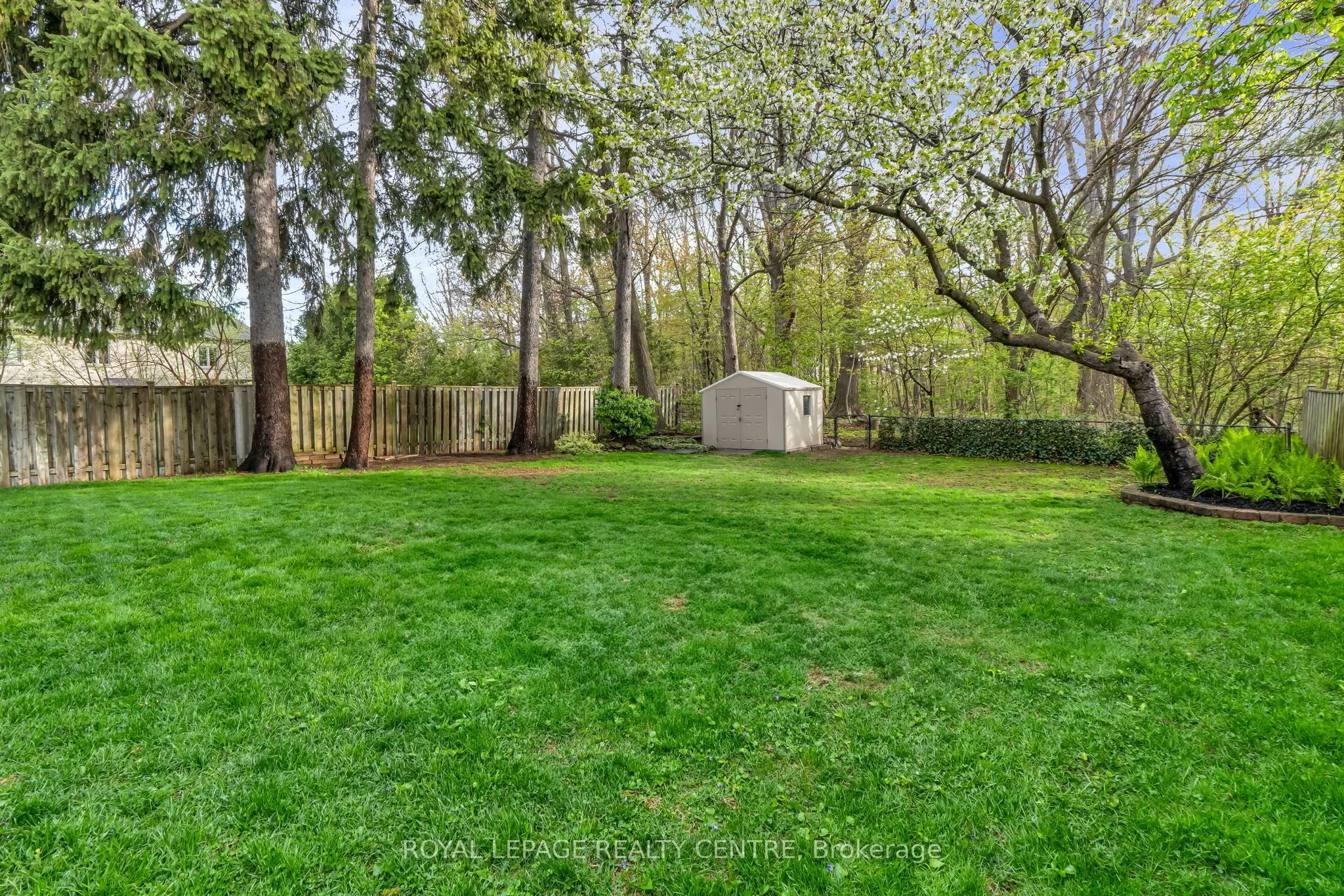 1593 Glenburnie Road