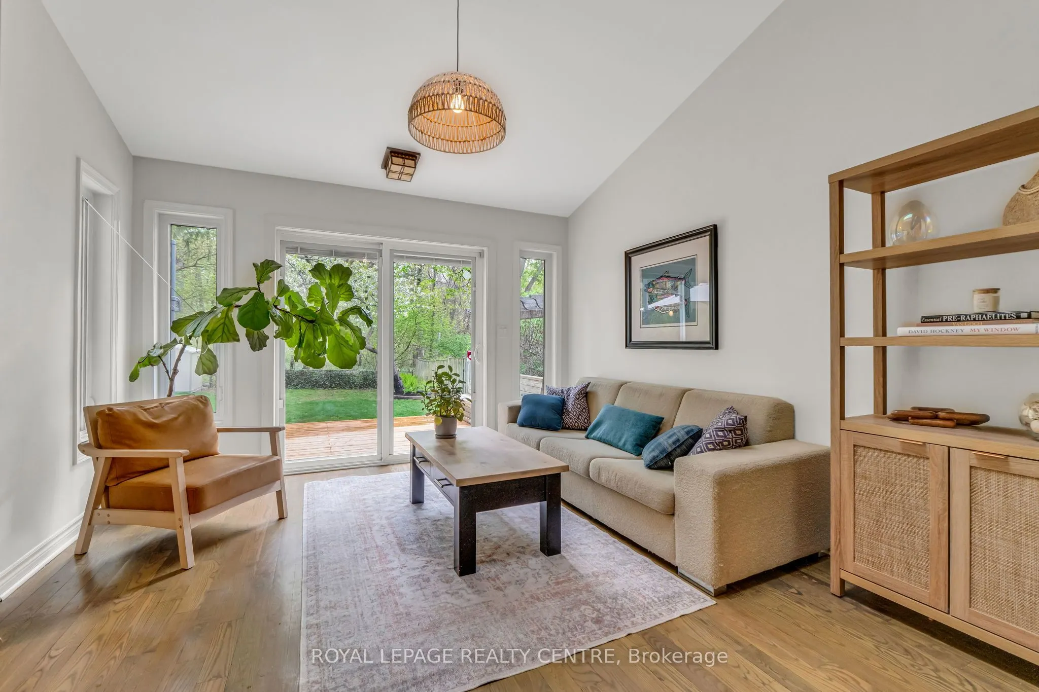 1593 Glenburnie Road