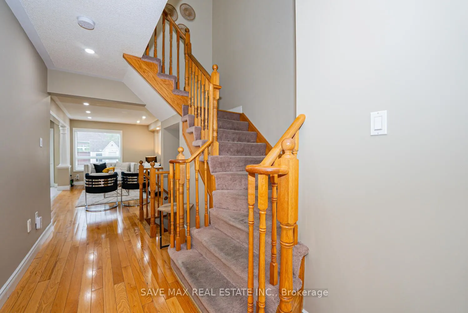 47 Woodcote Crescent