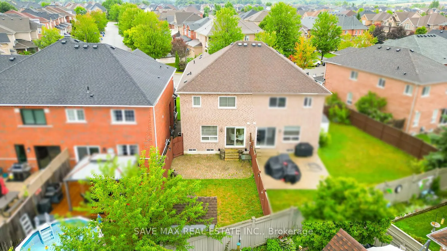 47 Woodcote Crescent