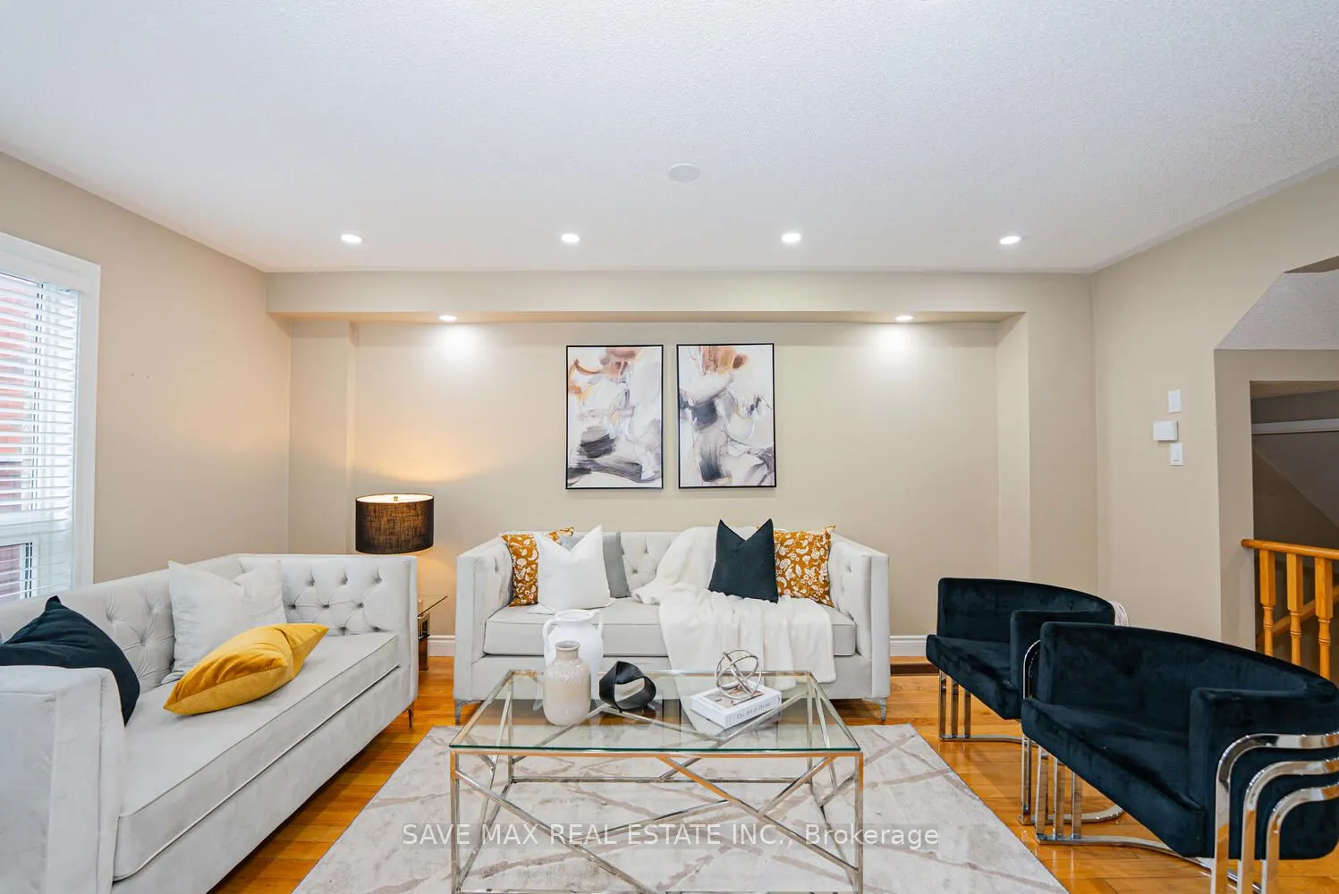 47 Woodcote Crescent