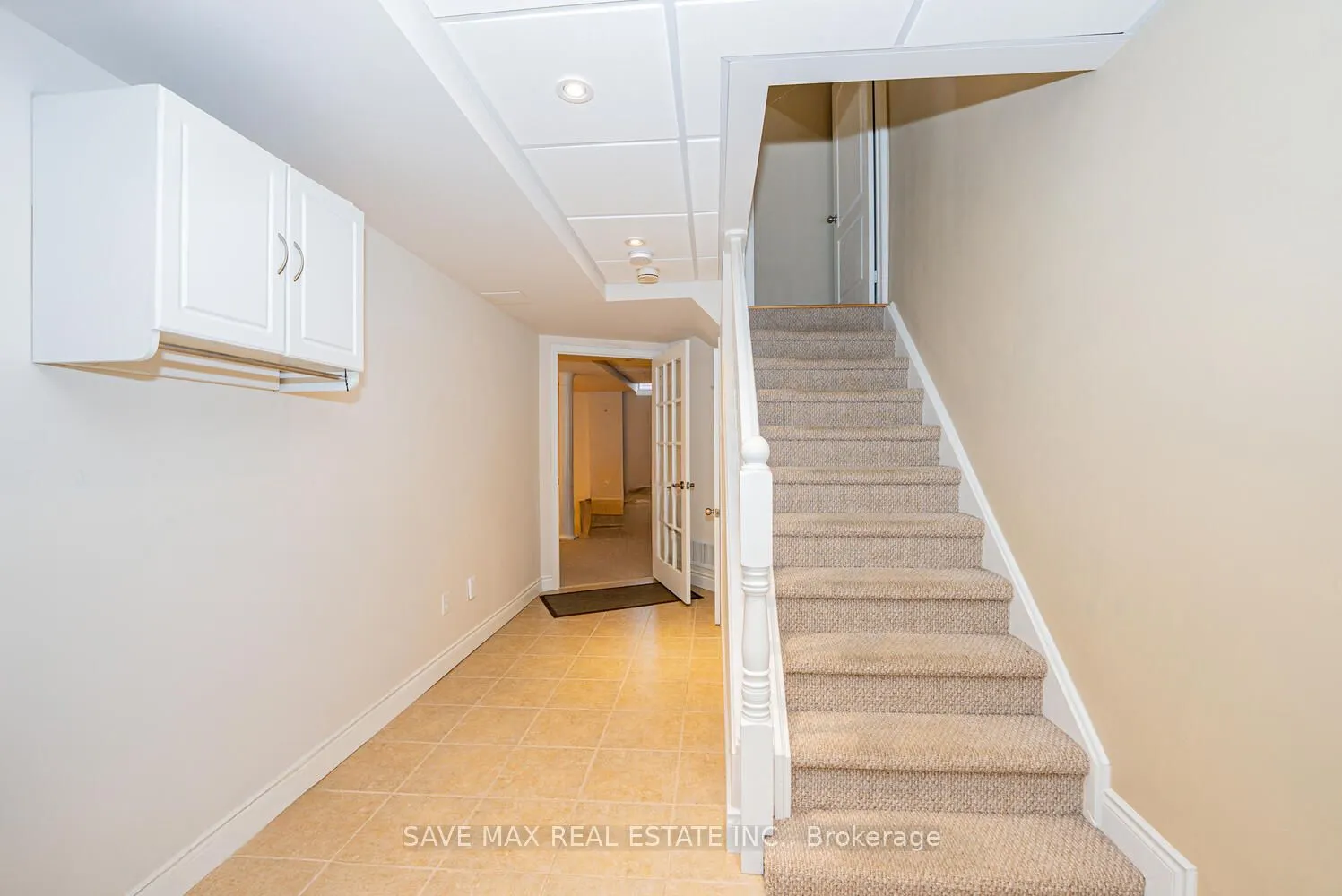 47 Woodcote Crescent
