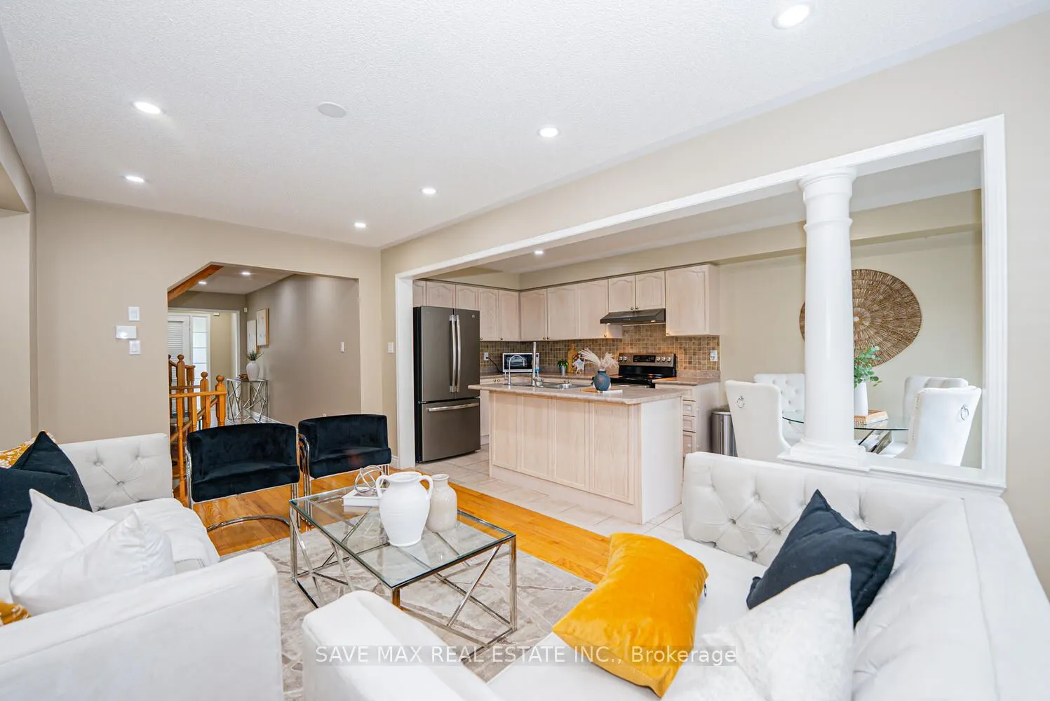 47 Woodcote Crescent