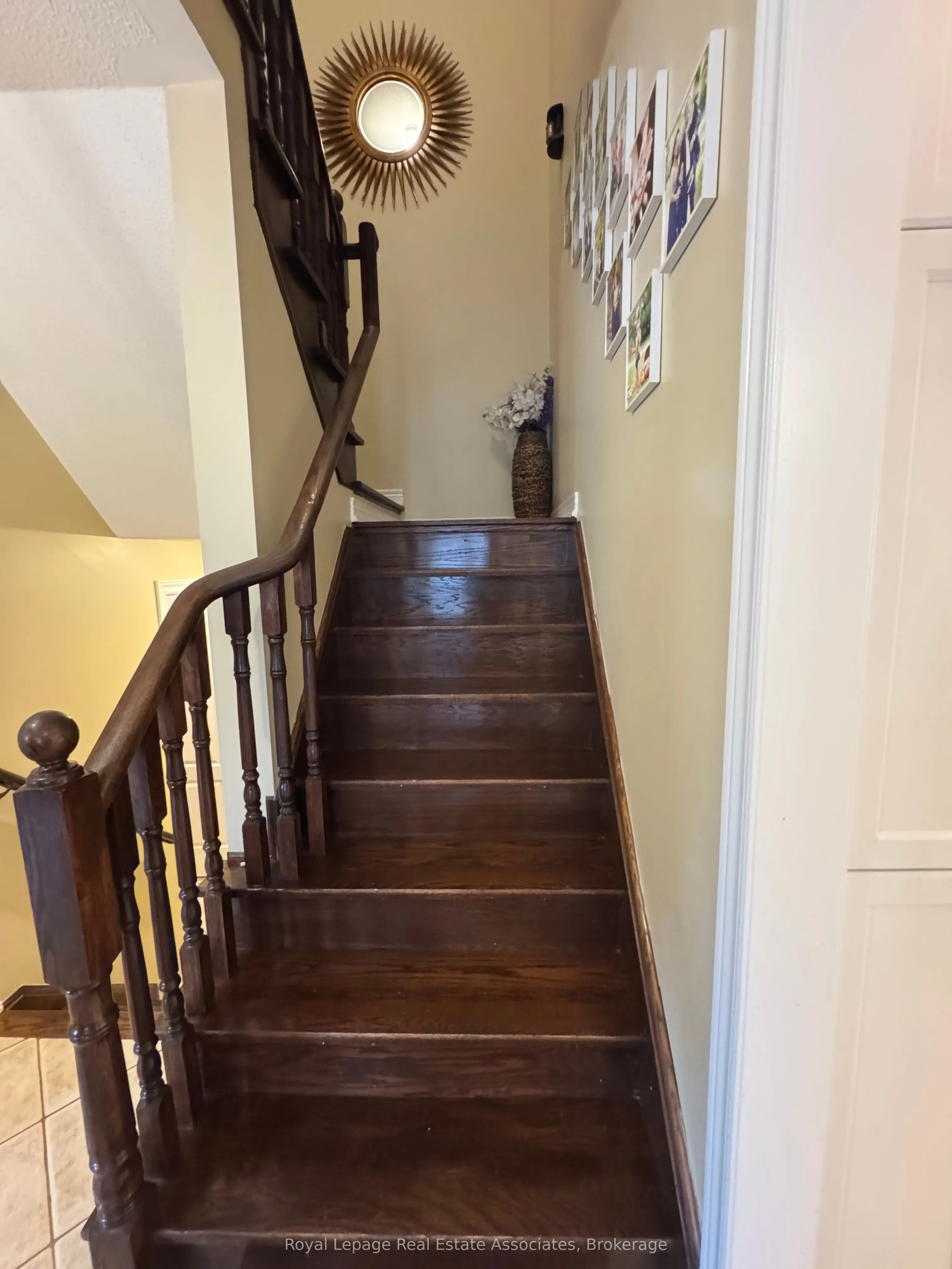 659 Garden Walk, #Upper