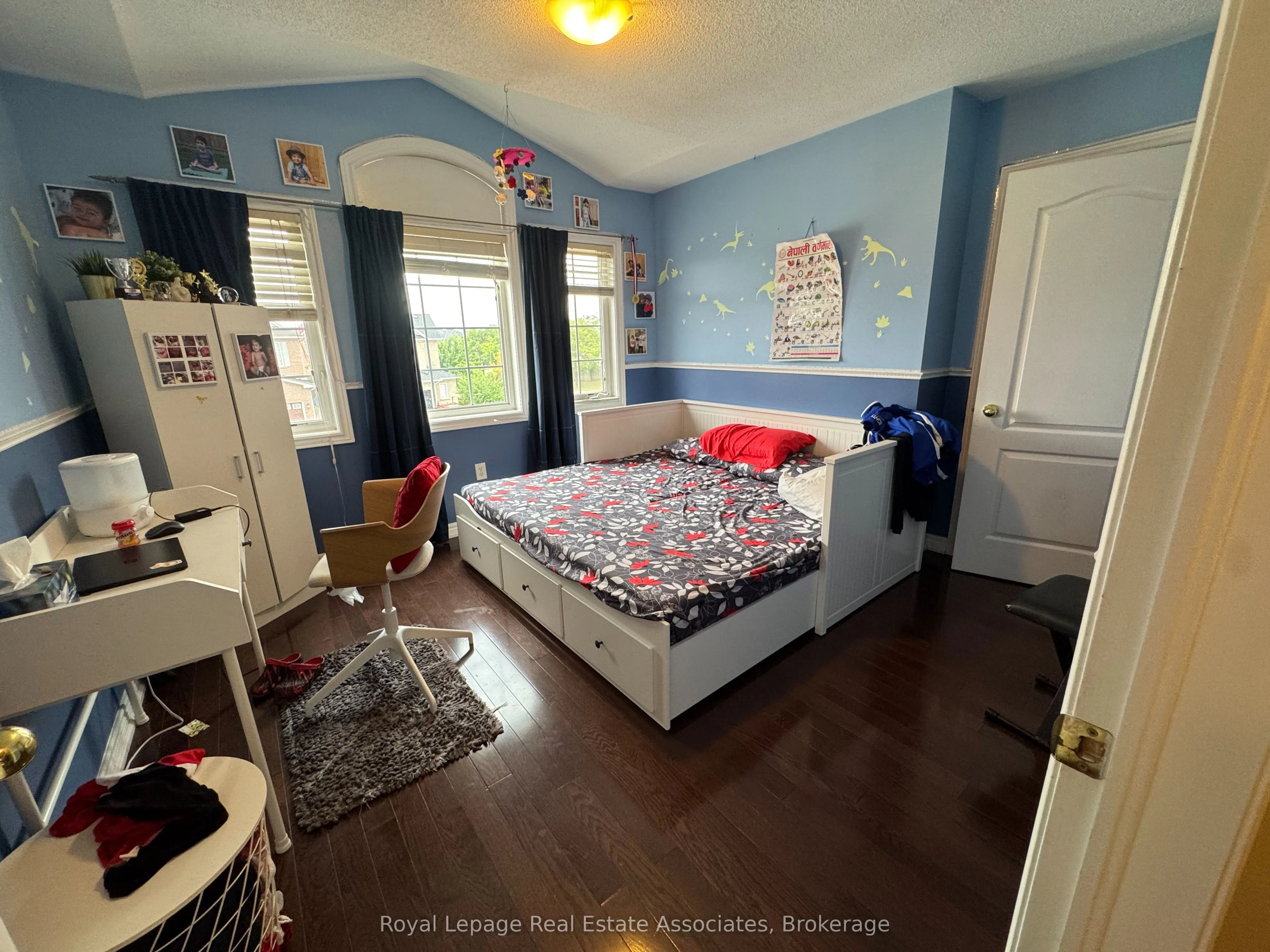 659 Garden Walk, #Upper