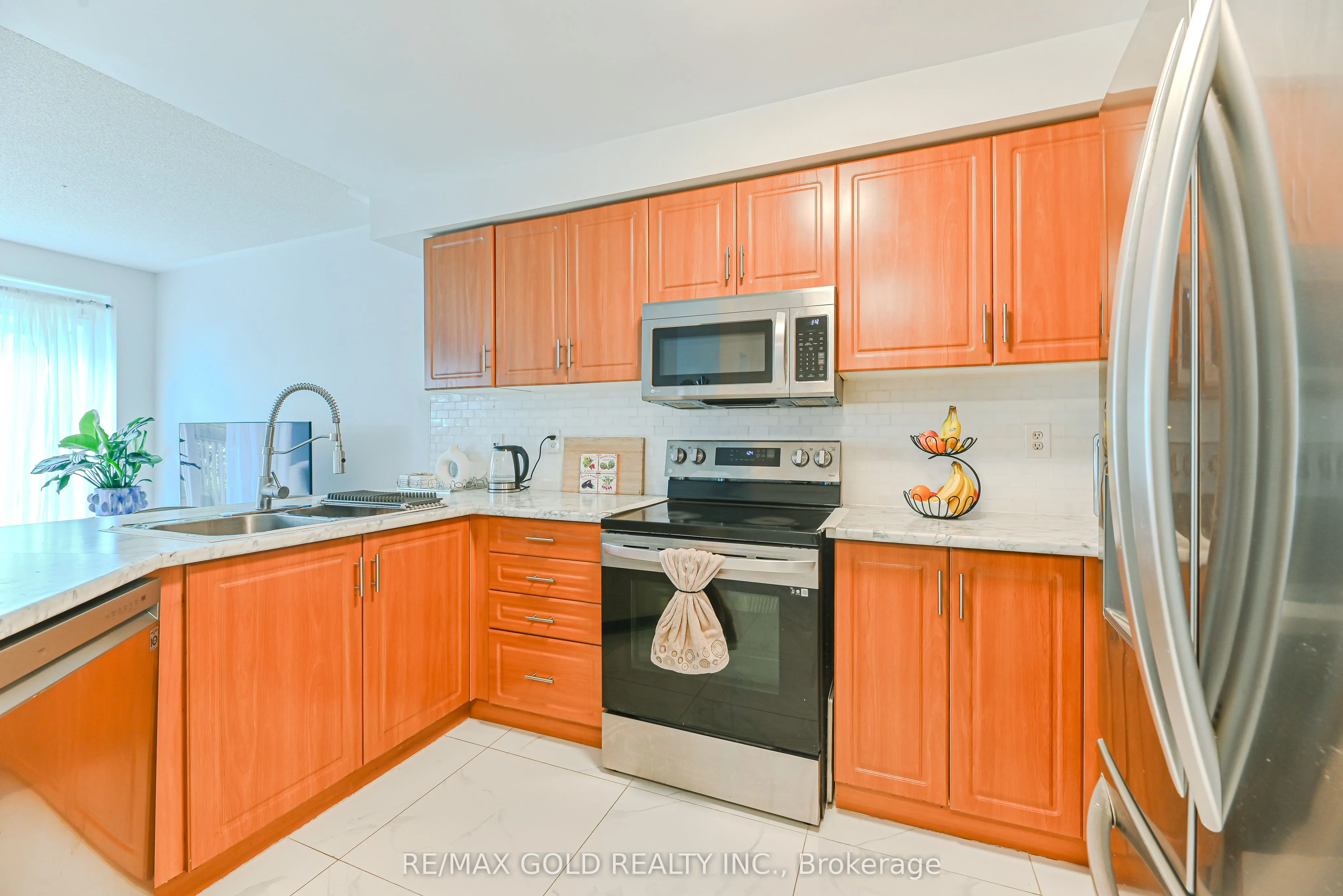 28 Plum Hollow Court