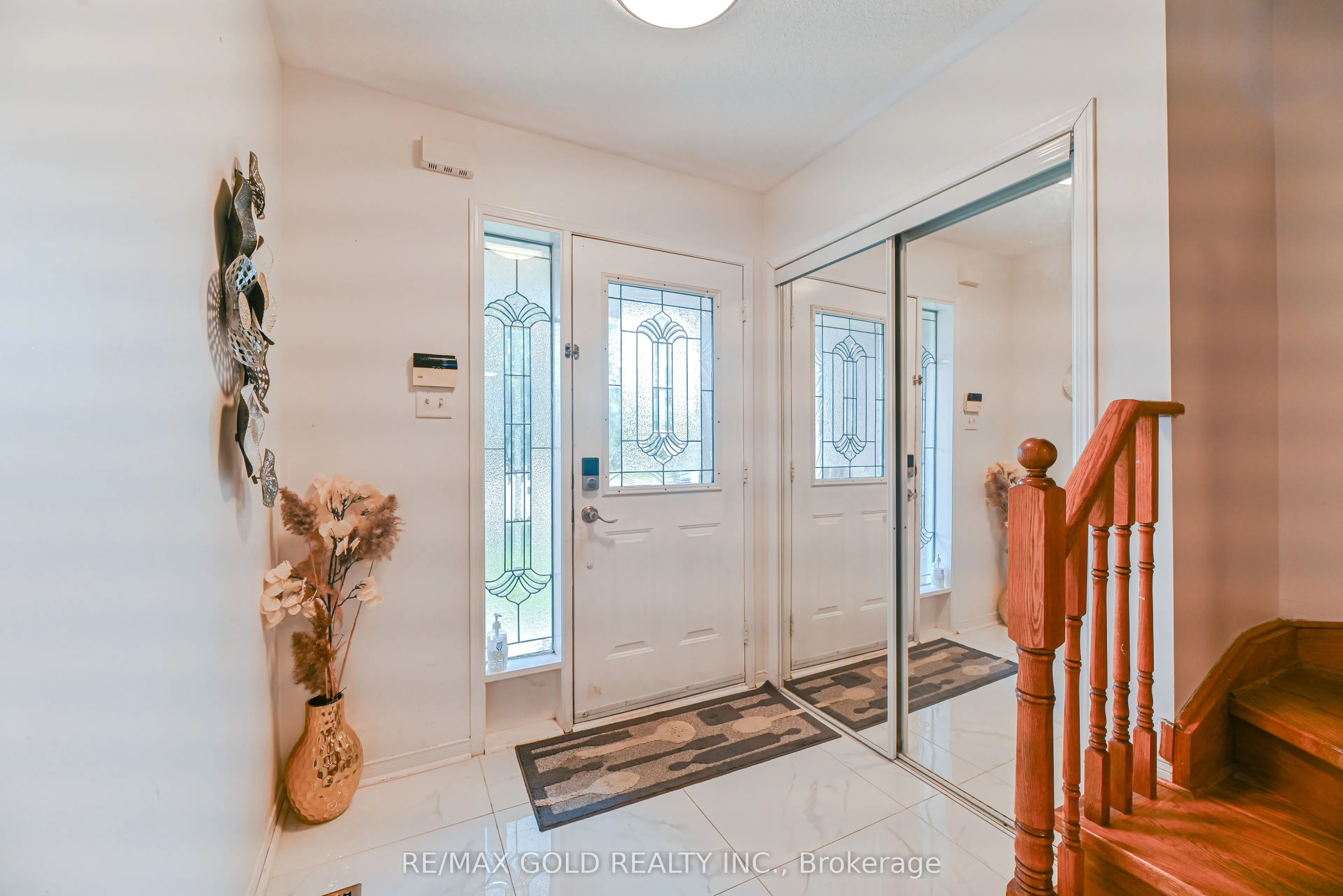 28 Plum Hollow Court