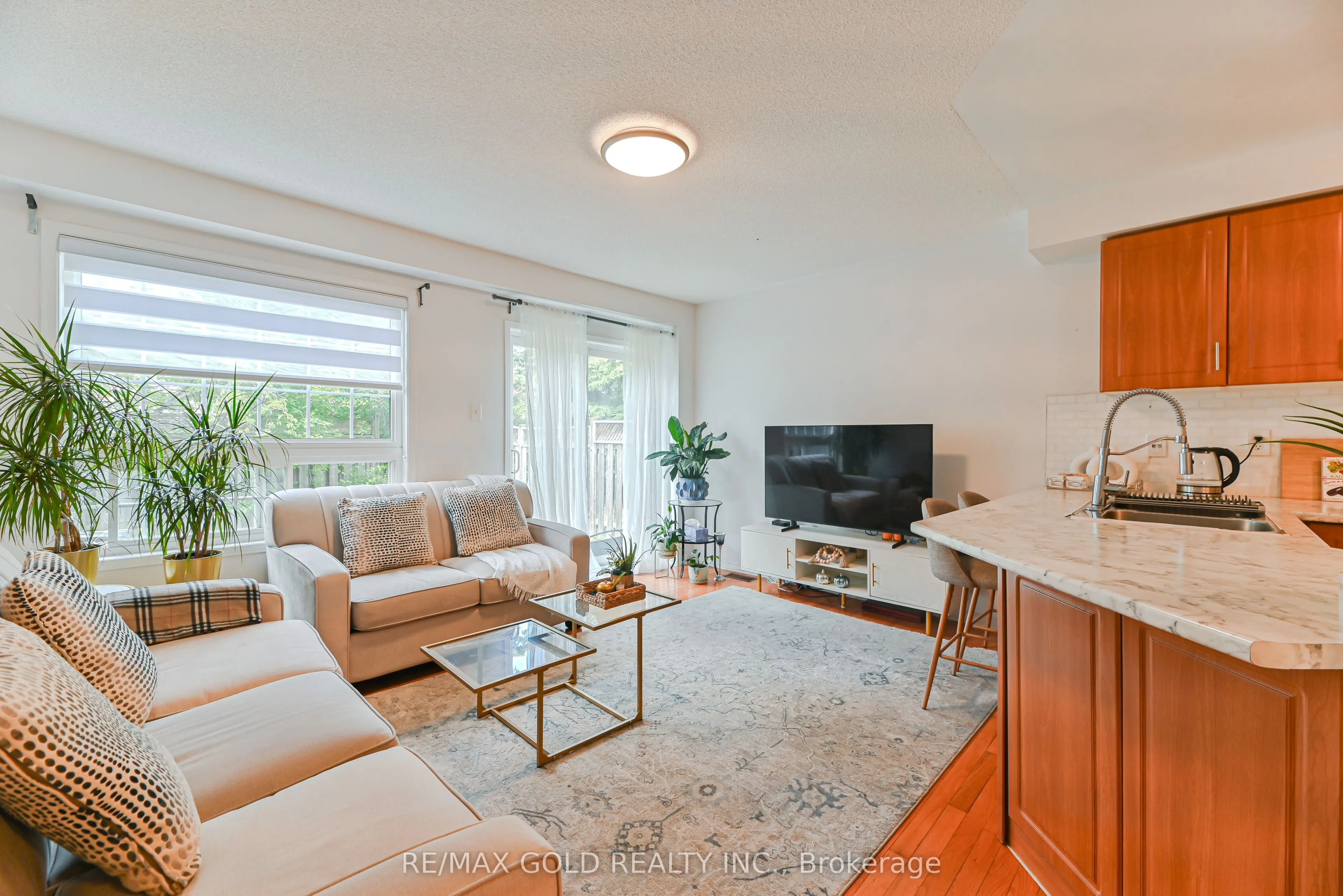 28 Plum Hollow Court