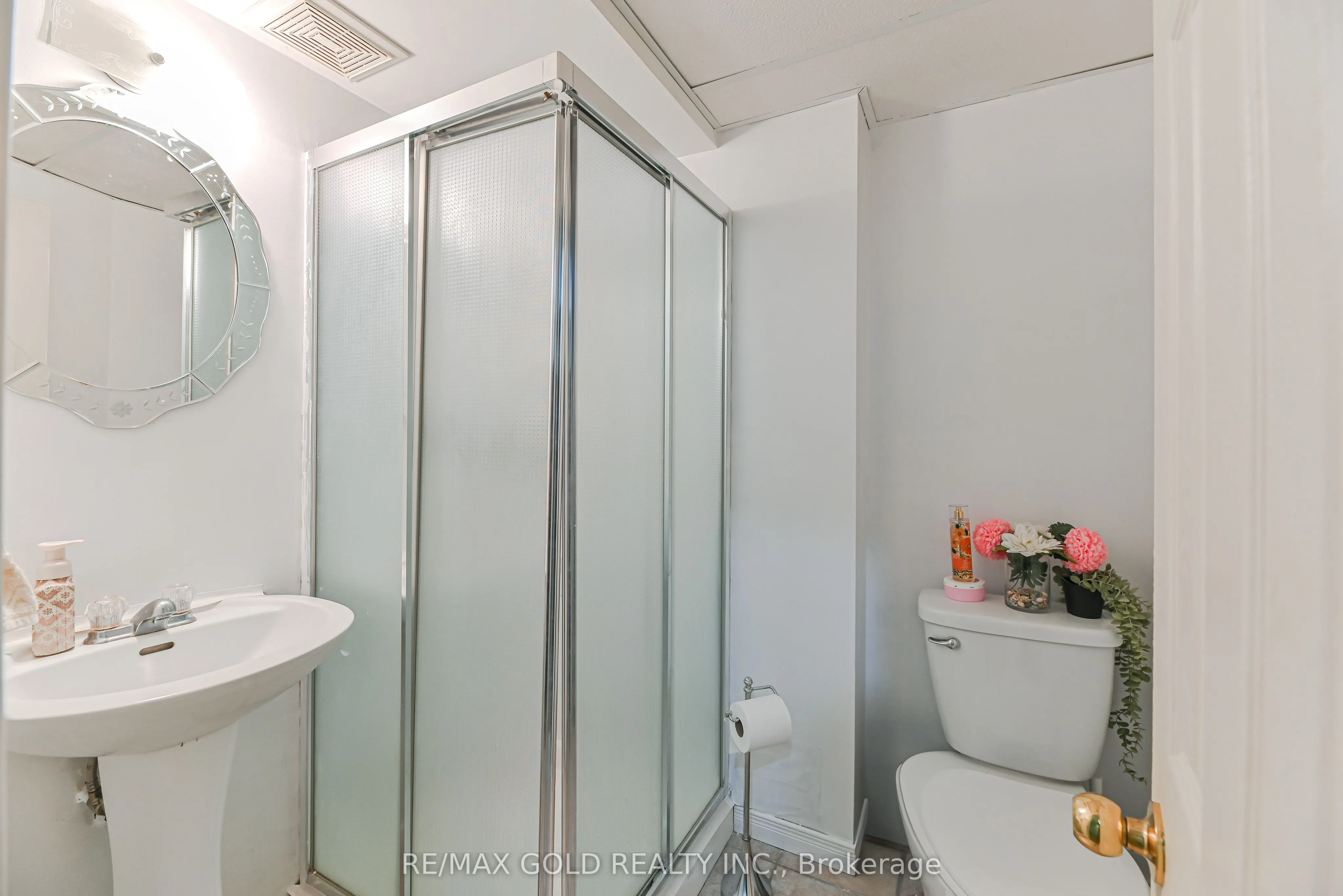 28 Plum Hollow Court