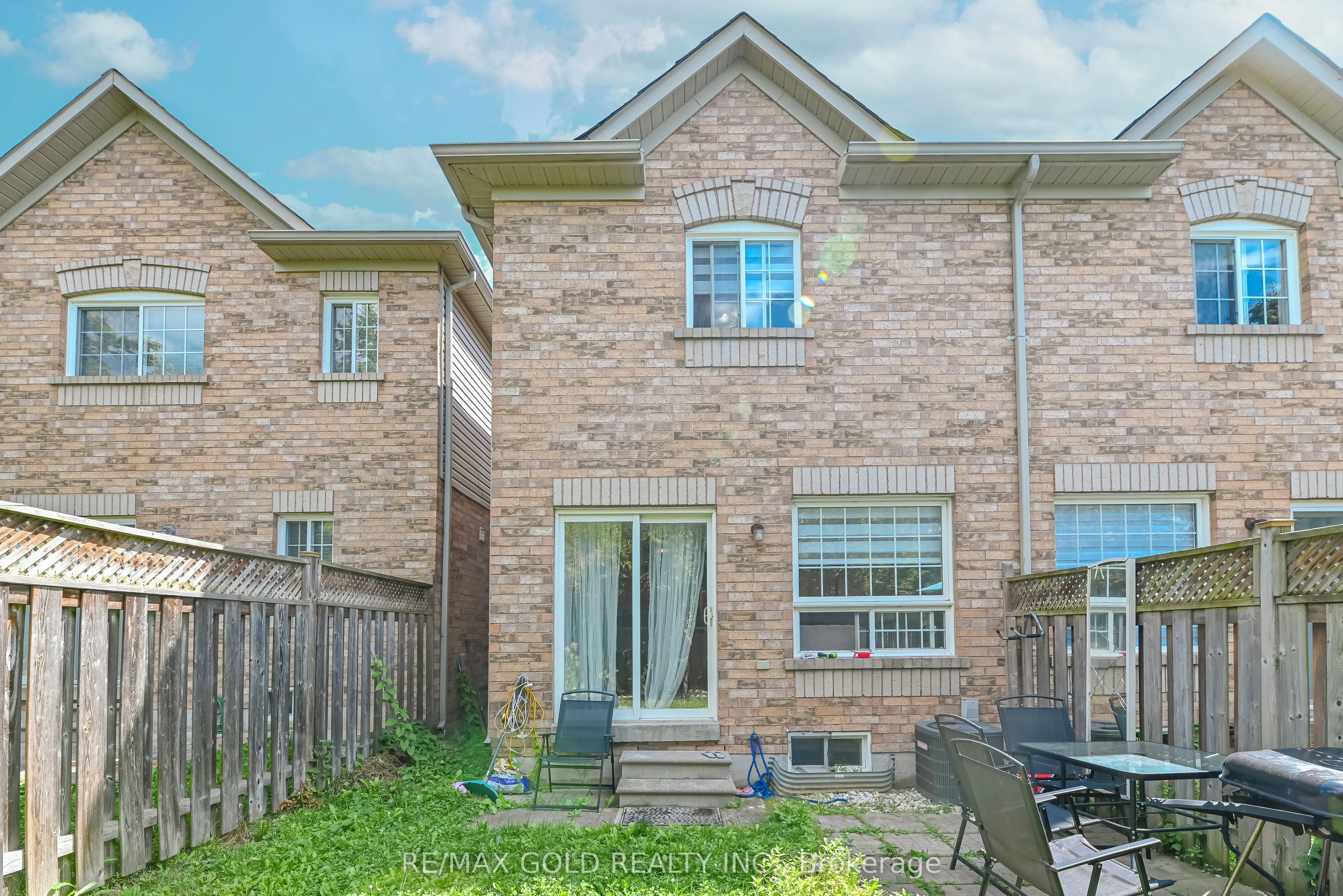 28 Plum Hollow Court