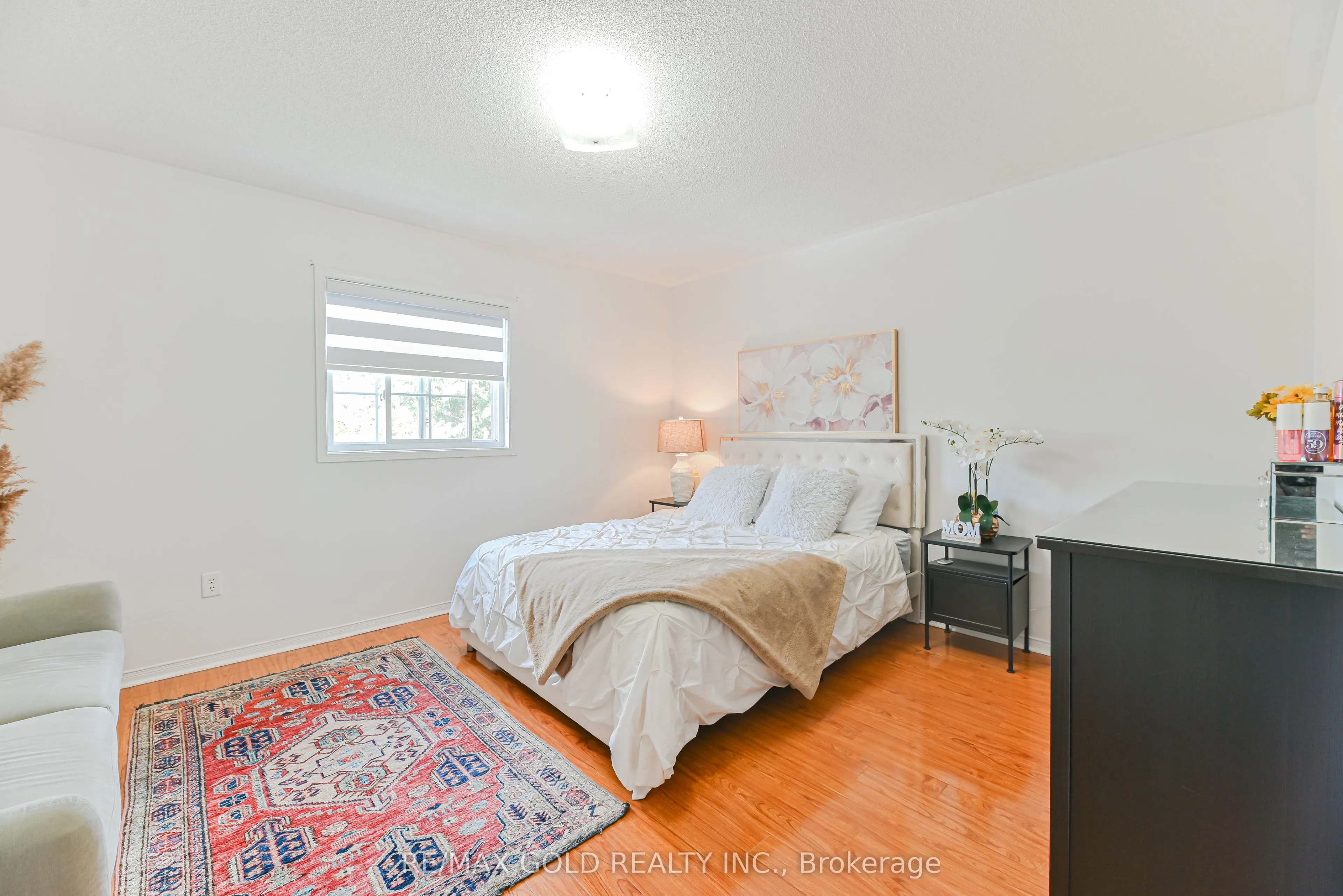 28 Plum Hollow Court