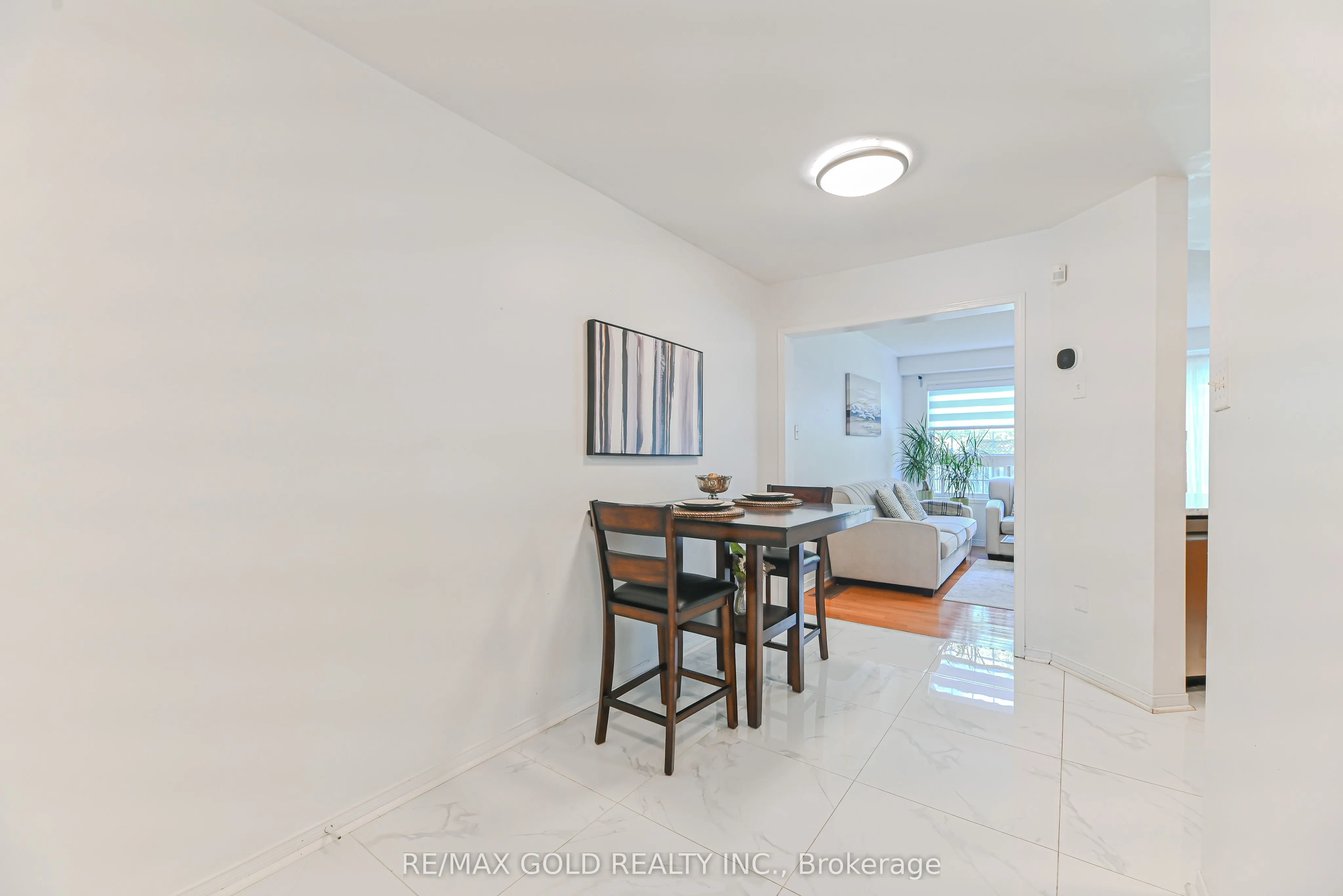 28 Plum Hollow Court
