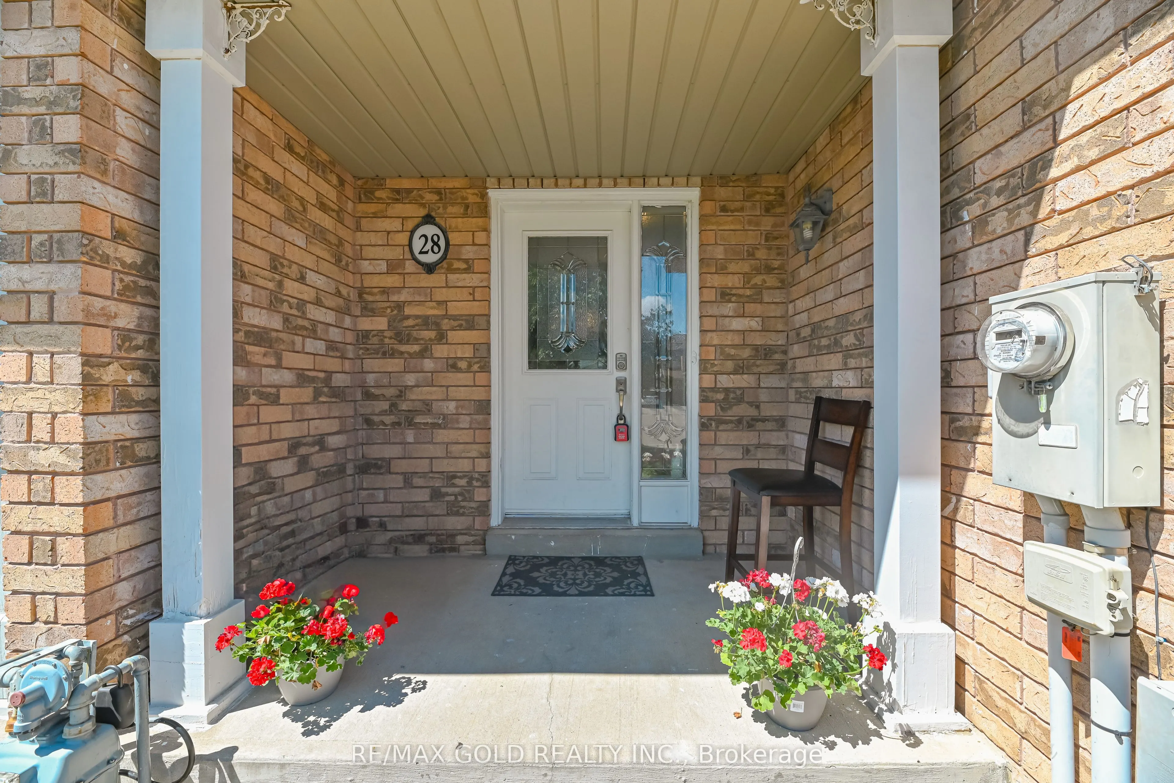 28 Plum Hollow Court