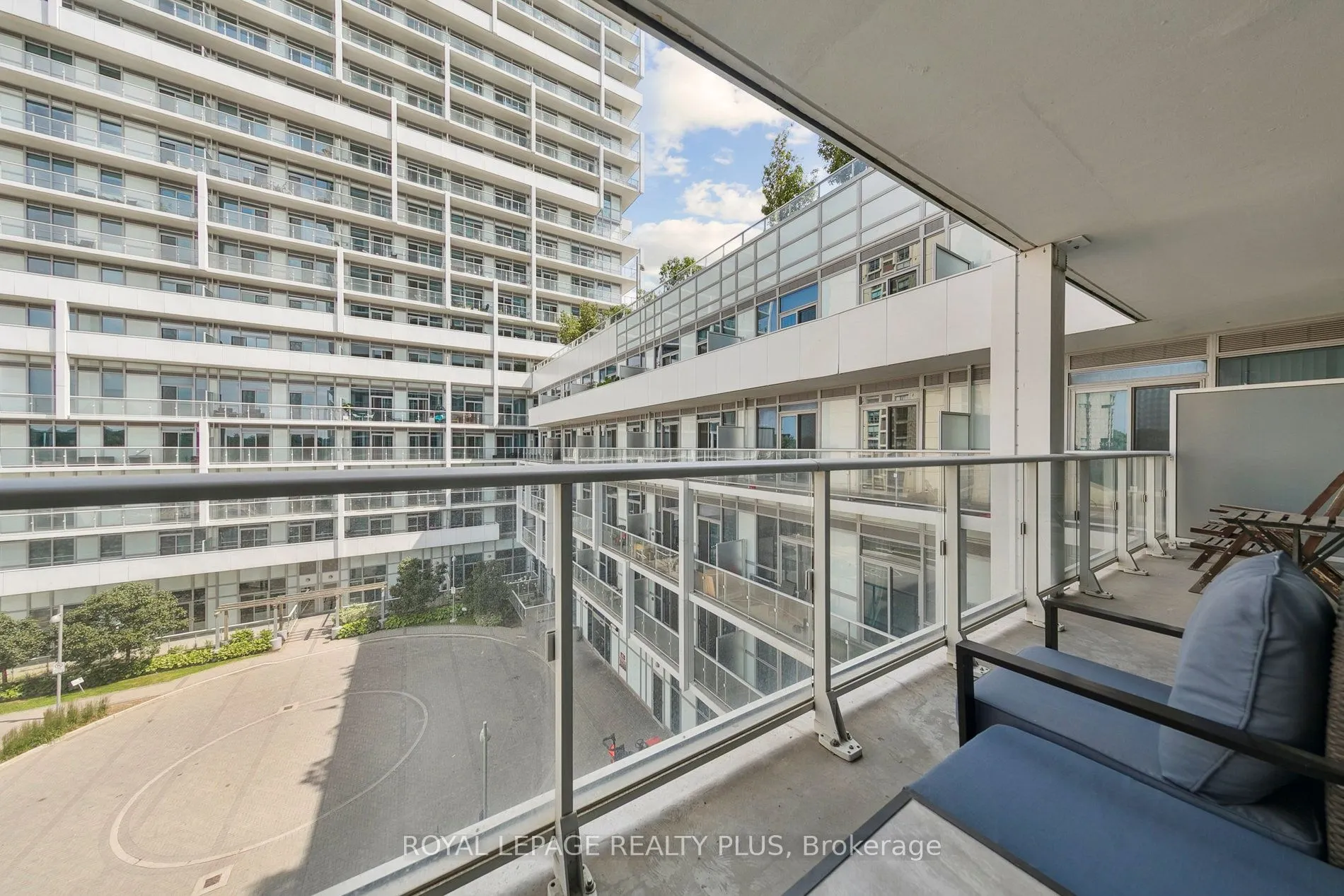 65 Speers Road, #406