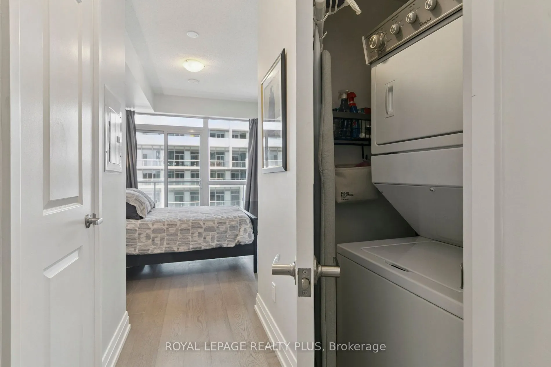 65 Speers Road, #406