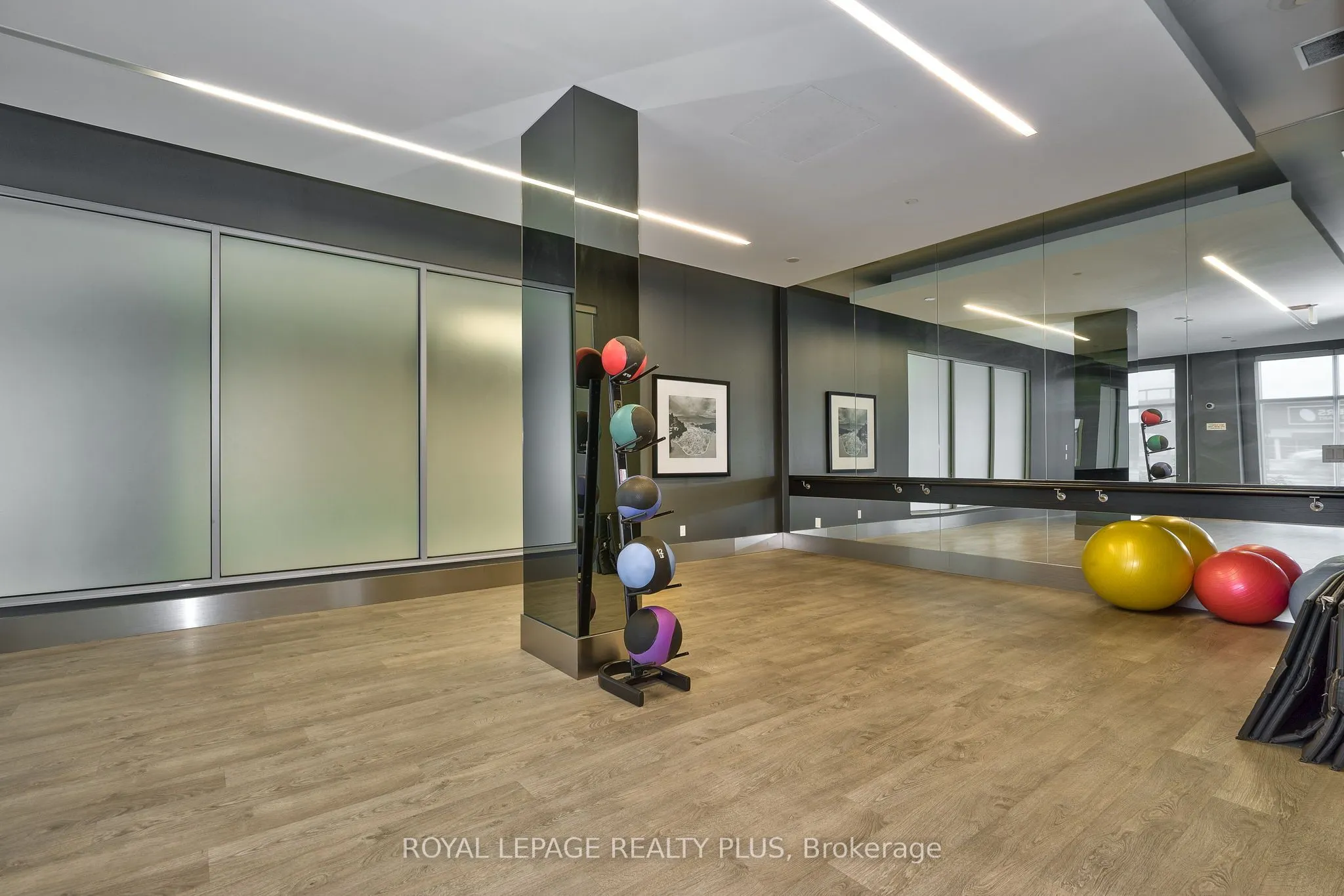 65 Speers Road, #406