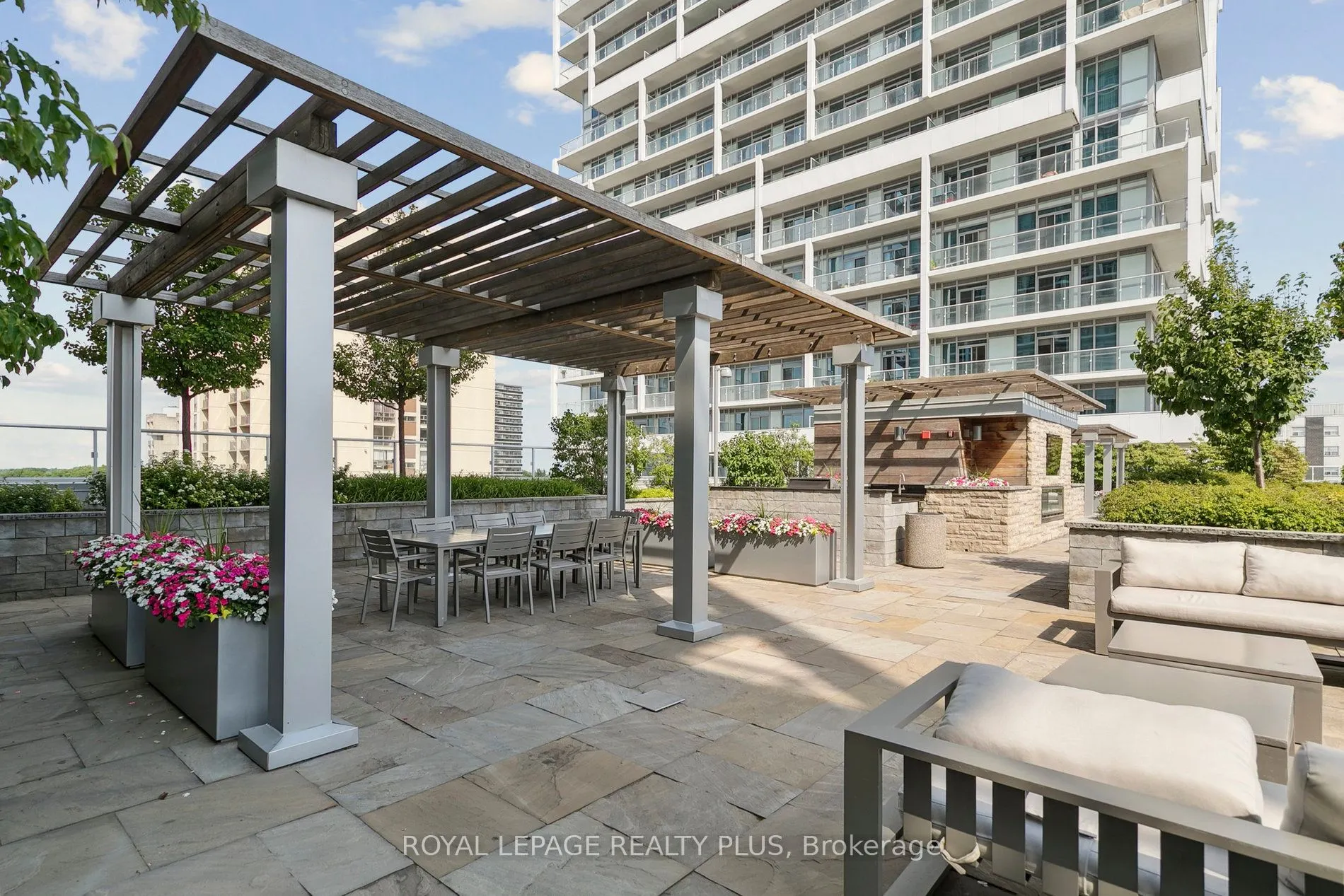 65 Speers Road, #406