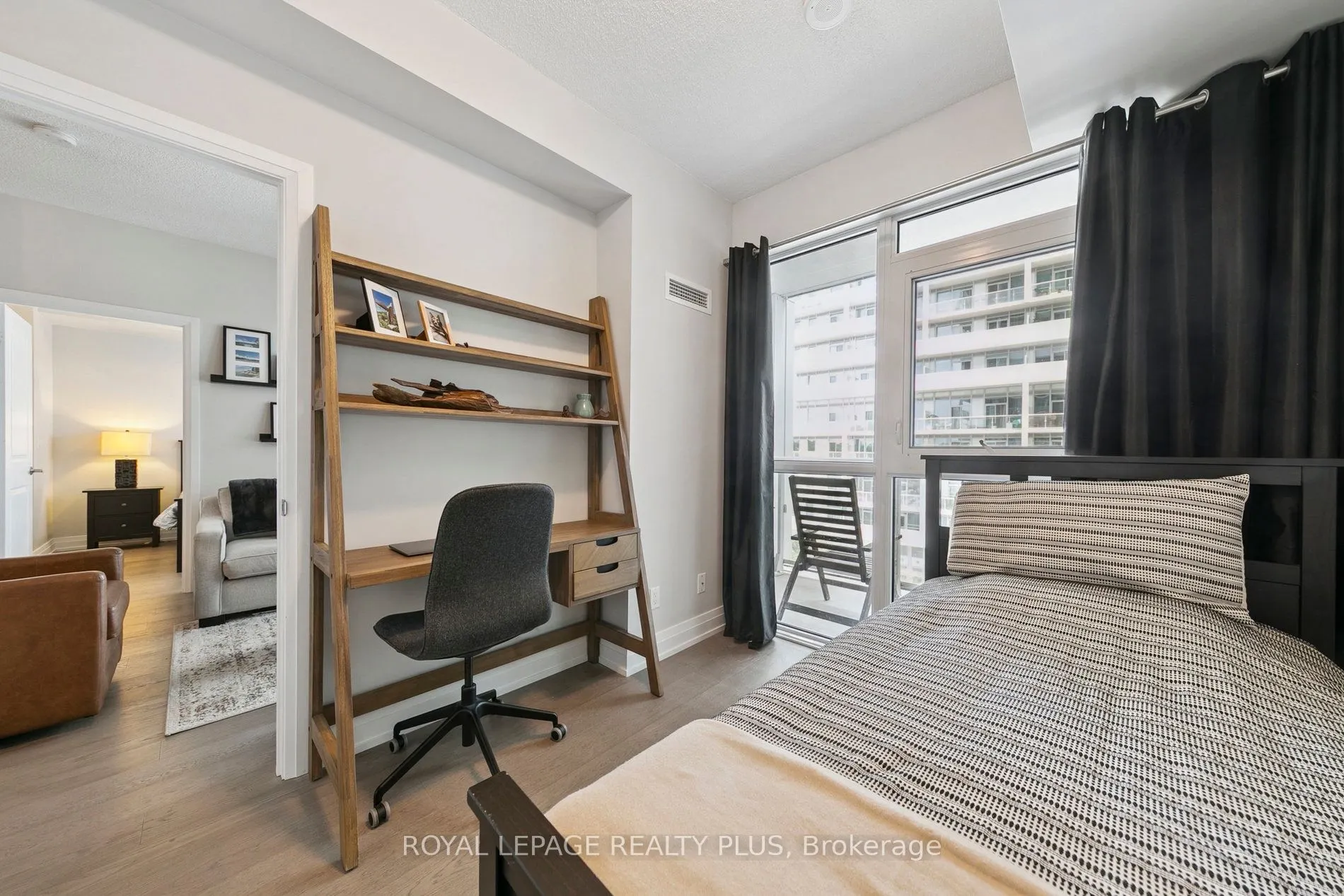 65 Speers Road, #406