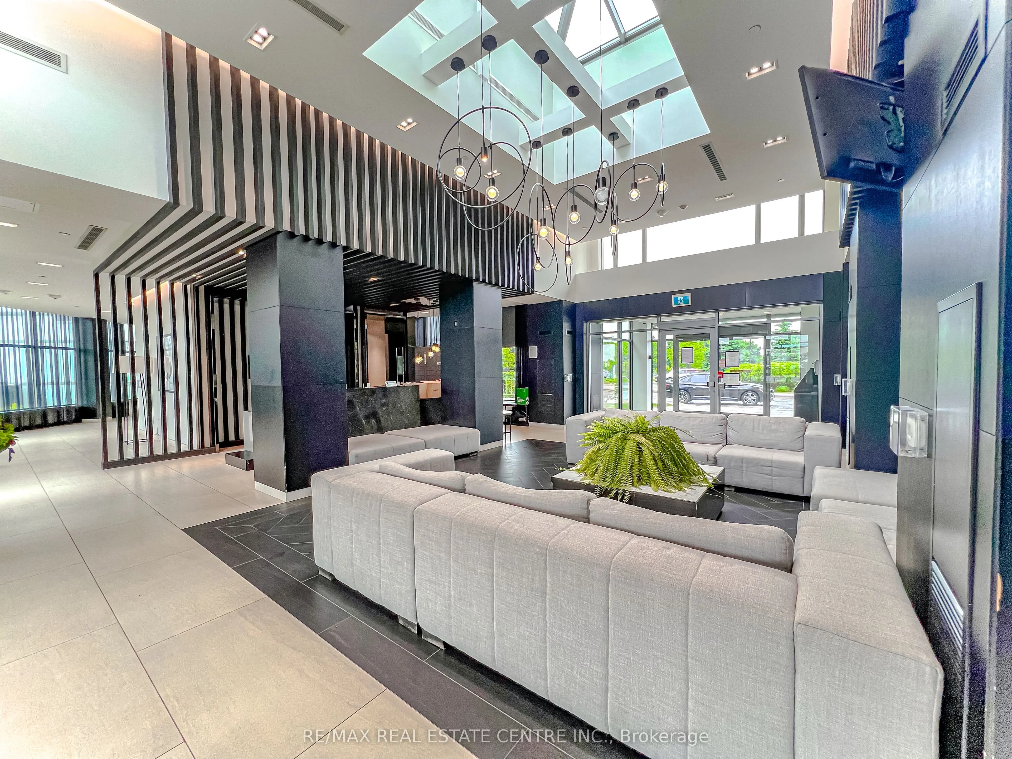 4677 Glen Erin Drive, #1703