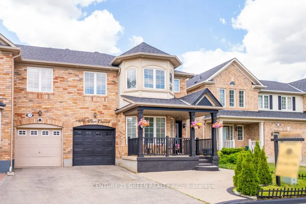 1107 Barr Crescent