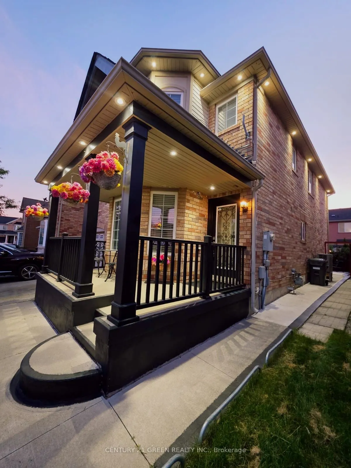 1107 Barr Crescent