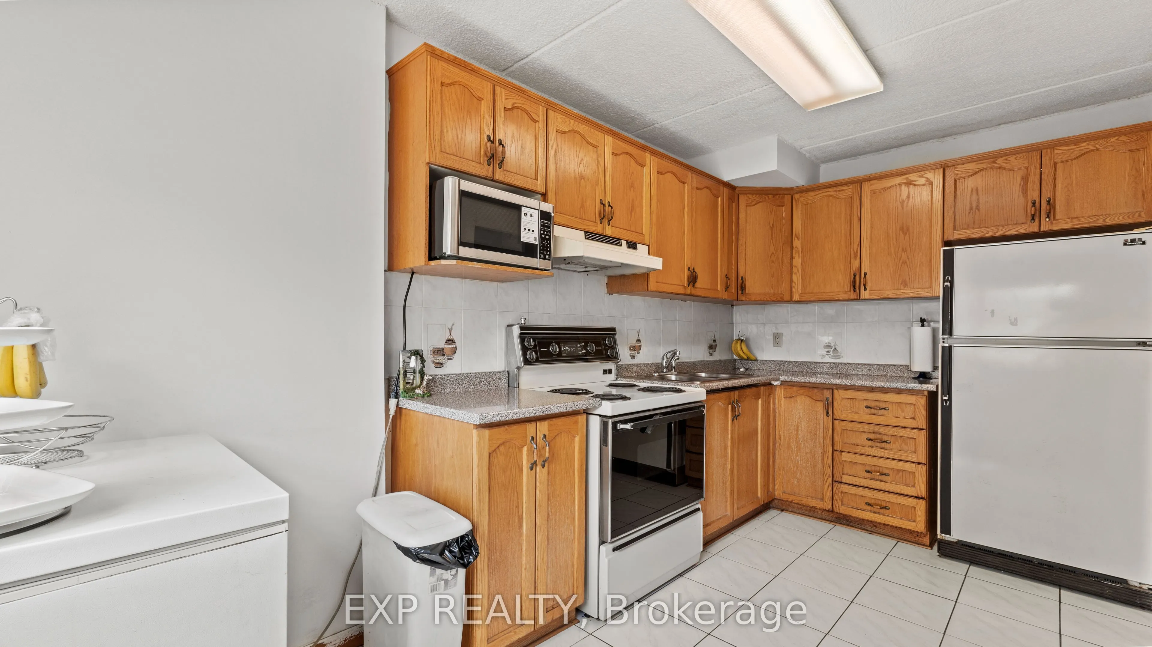 180 Mississauga Valley Boulevard, #160