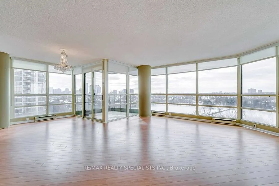 45 Kingsbridge Garden Circle, #705