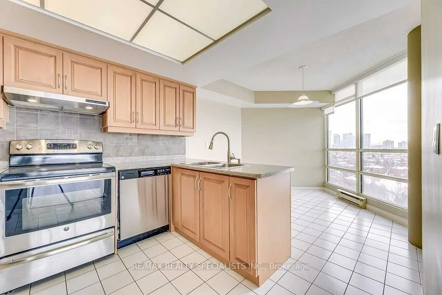45 Kingsbridge Garden Circle, #705