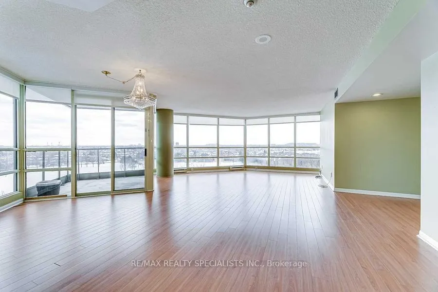 45 Kingsbridge Garden Circle, #705