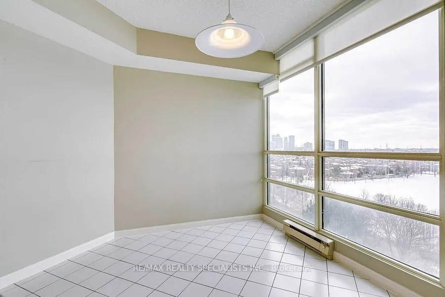 45 Kingsbridge Garden Circle, #705